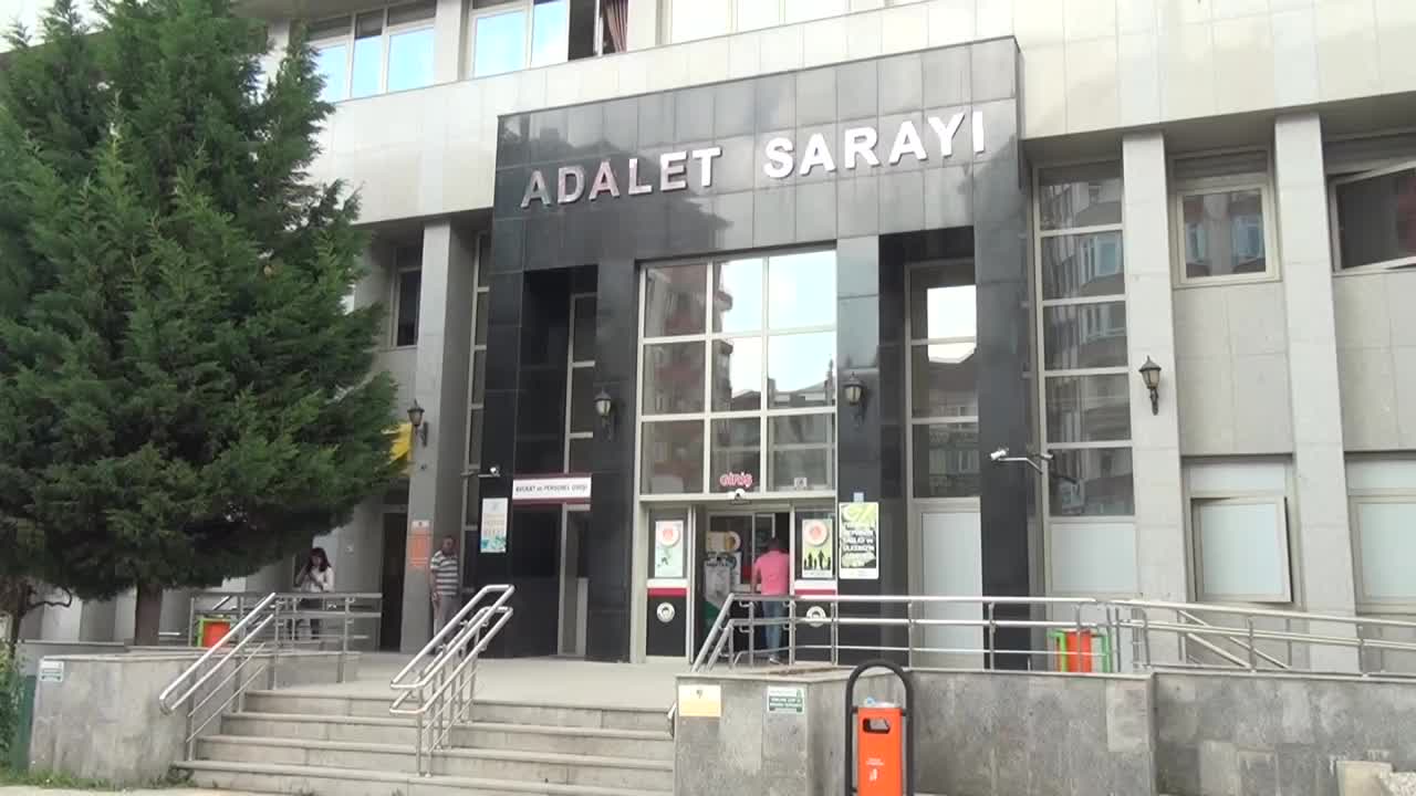 ÇORUM'DA EŞİNİN KIZ KARDEŞİNİ SOKAK ORTASINDA ÖLDÜREN EMRAH Ö. ADLİYEYE SEVK EDİLDİ