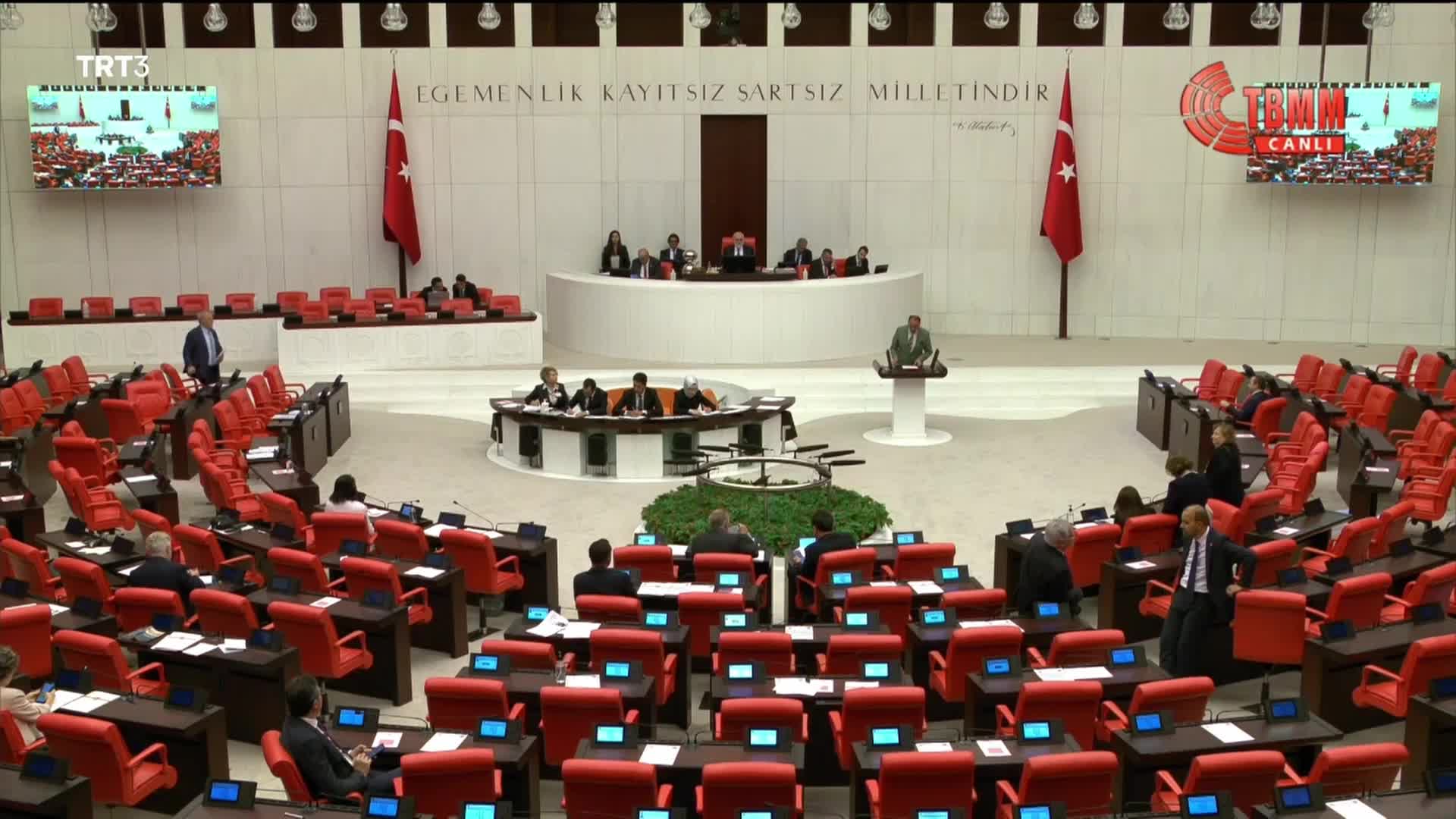 CHP’Lİ HAKVERDİ: SİZ TEPEDEKİLER YUTARKEN VATANDAŞ YUTKUNUYOR