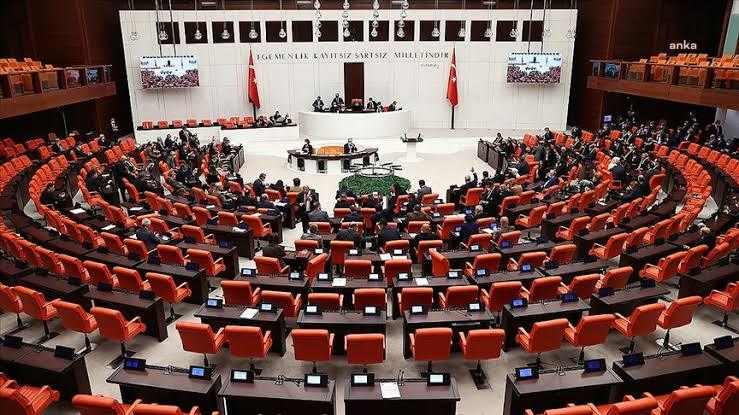 ÇEVRE KANUNU DEĞİŞİKLİĞİ TBMM GENEL KURULU'NDA KABUL EDİLDİ