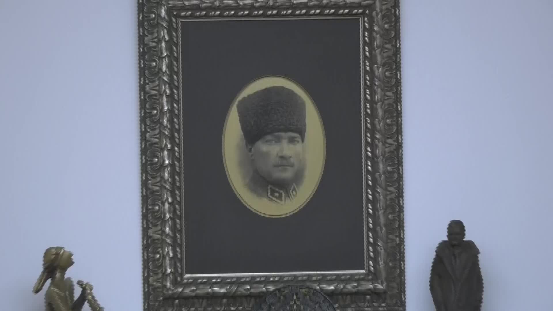 MAKAM ODASI HACZEDİLEN KADIKÖY BELEDİYE BAŞKANI ODABAŞI: “AMAÇ PARAYI TAHSİL ETMEK DEĞİL, KADIKÖY BELEDİYESİ’Nİ İTİBARSIZLAŞTIRMAK”