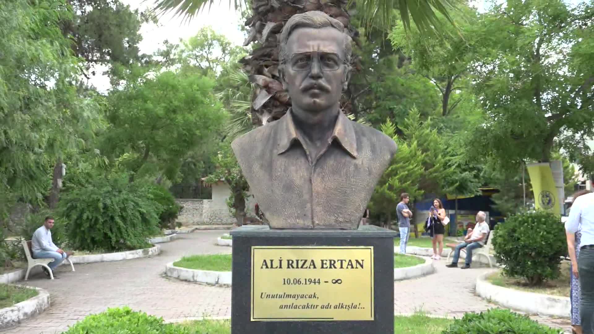 BUCA’DA ALİ RIZA ERTAN ŞİİR YARIŞMASI’NIN KAZANANLARI BELLİ OLDU