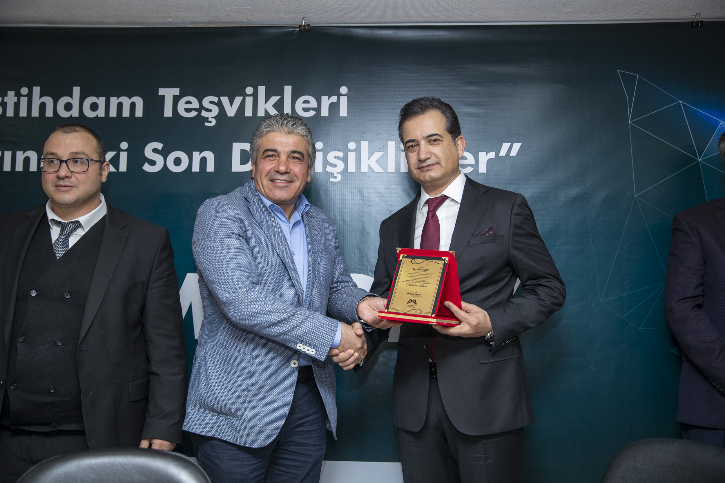 “GELECEK MERSİN” SLOGANIYLA KENTİN PAYDAŞLARI BİR ARAYA GELDİ