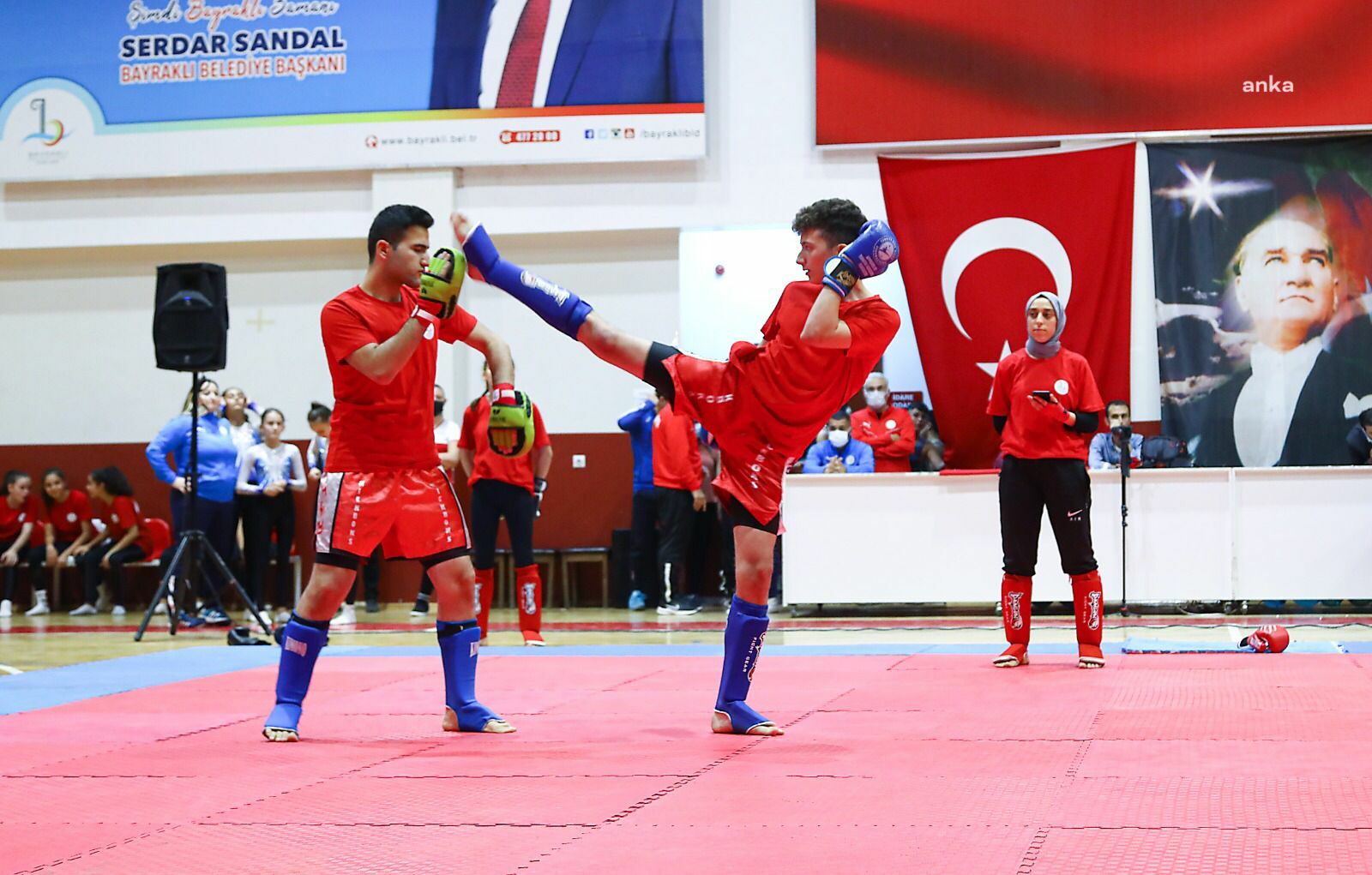 BAYRAKLI'DA YAZ SPOR OKULLARI BAŞLADI