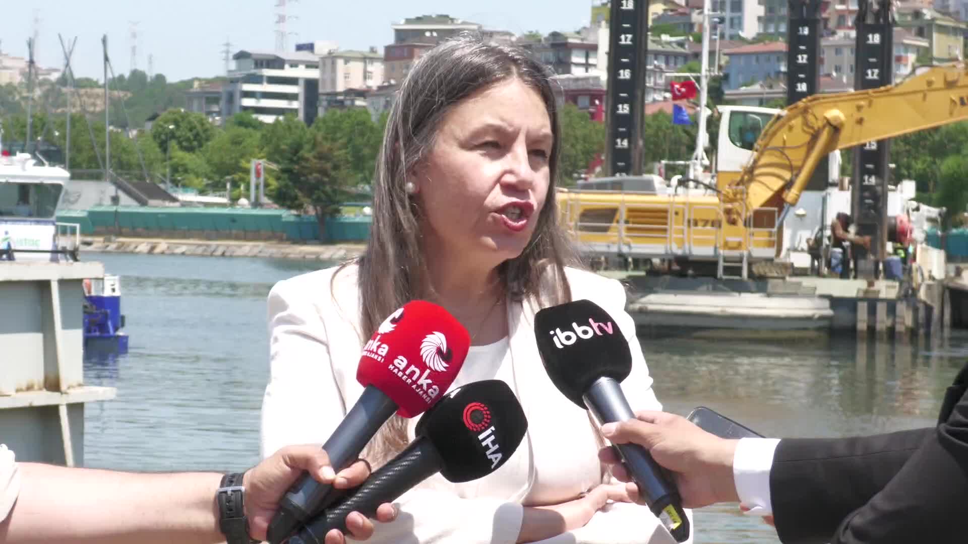 İBB ÇEVRE KORUMA VE KONTROL DAİRE BAŞKANI PROF. DR. ERDİNÇLER: “HALİÇ İYİ DURUMDA, HER GEÇEN GÜN DE DAHA İYİYE GİDİYOR”