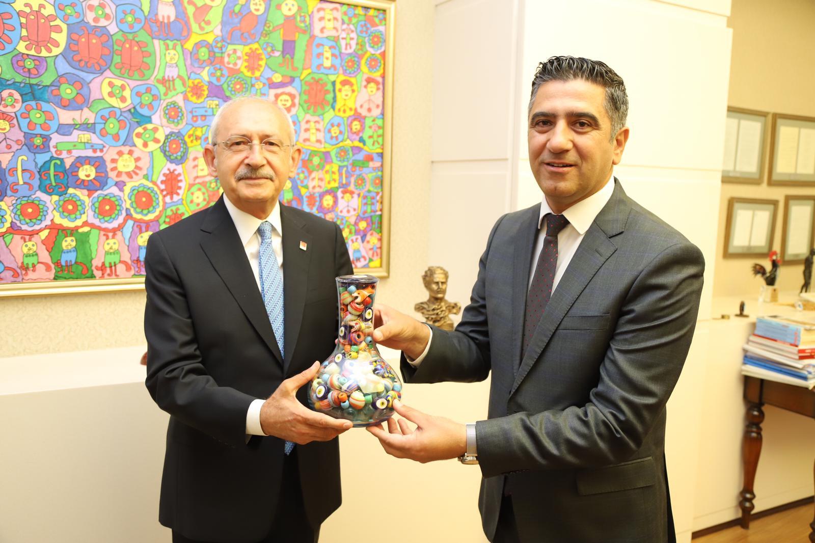 MENDERES BELEDİYE BAŞKANI KAYALAR, KILIÇDAROĞLU'NU ZİYARET ETTİ