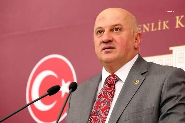 UĞUR BAYRAKTUTAN’DAN BAKAN SOYLU’YA: “SEVİNÇ İNÖNÜ’NÜN İSTANBUL HAVALİMANI’NDA VİP’TEN UÇMASI HANGİ GEREKÇE İLE ENGELLENMİŞTİR”