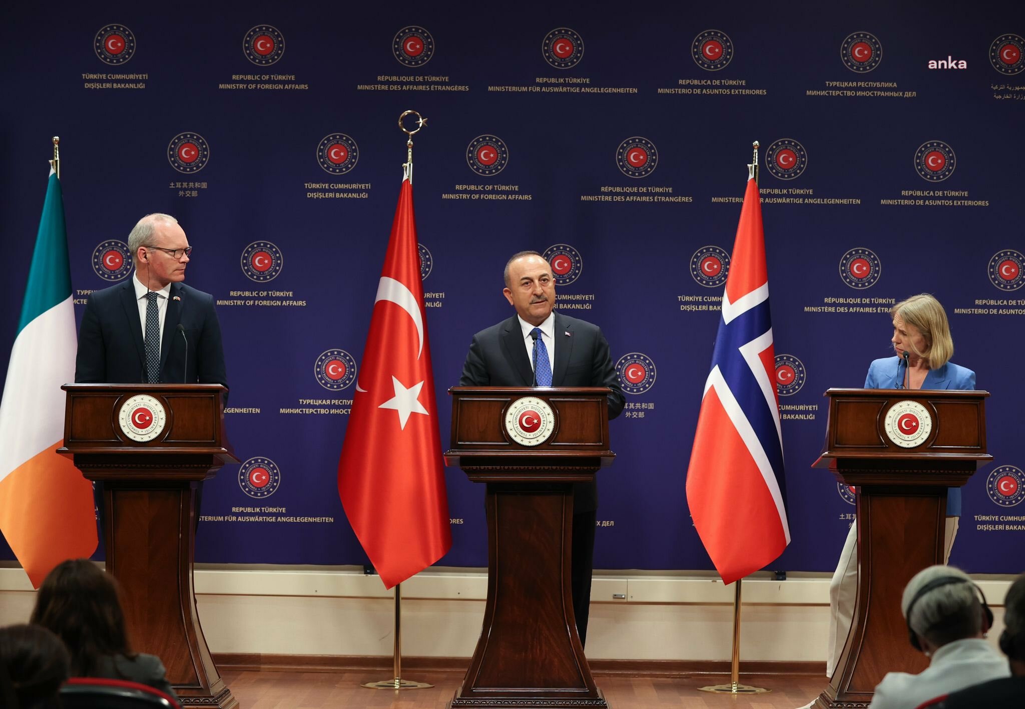 BAKAN ÇAVUŞOĞLU'NDAN 'TAHIL KORİDORU' AÇIKLAMASI: “RUSYA’DAN DA OLUMLU CEVAP GELİRSE DÖRTLÜ TOPLANTIYI İSTANBUL’DA GERÇEKLEŞTİRECEĞİZ”