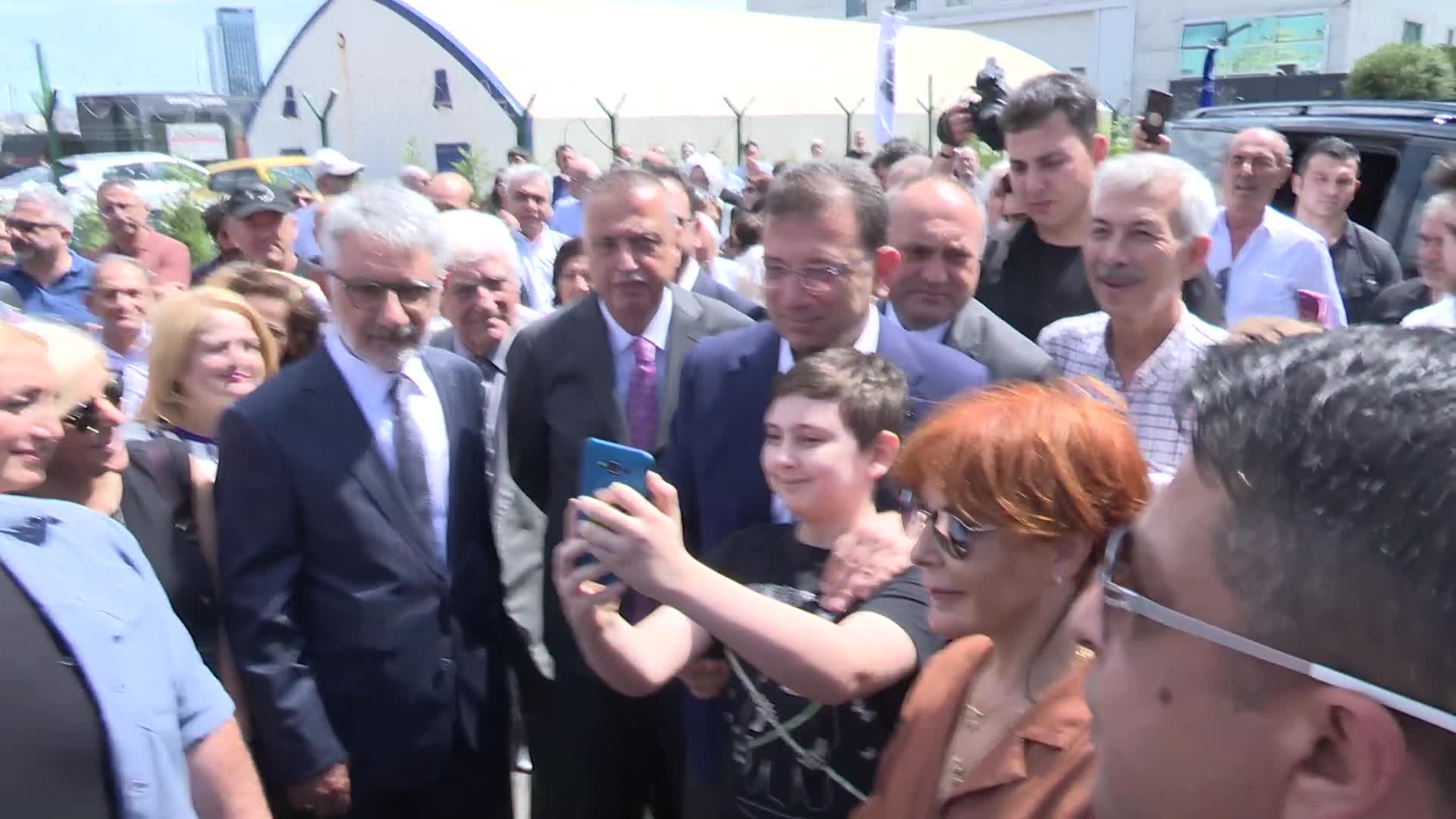EKREM İMAMOĞLU: EKONOMİYİ İYİ YÖNETMEK BİNA YAPMAKLA SARAY YAPMAKLA OLMAZ