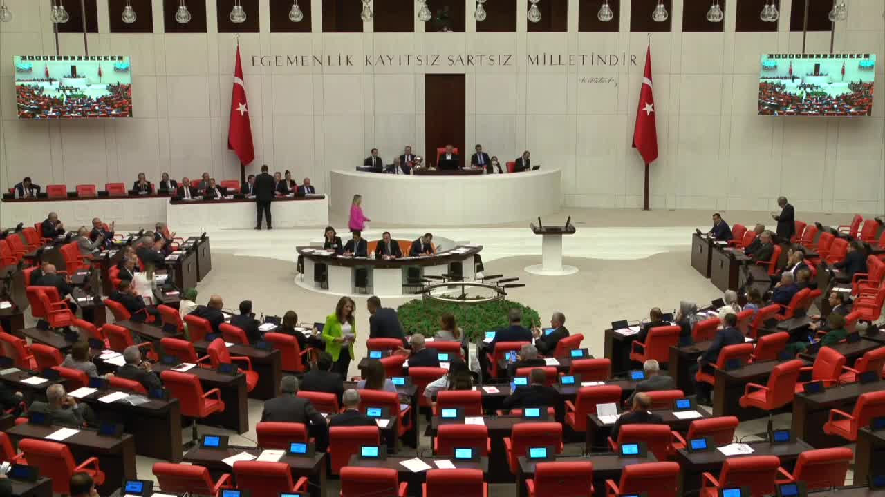 AYLİN CESUR'DAN SAĞLIK ÇALIŞANLARIYLA İLGİLİ KANUN TEKLİFİNE TEPKİ: "TEKLİF ARALIKTAN BERİ KAN KAYBETMİŞTİR"