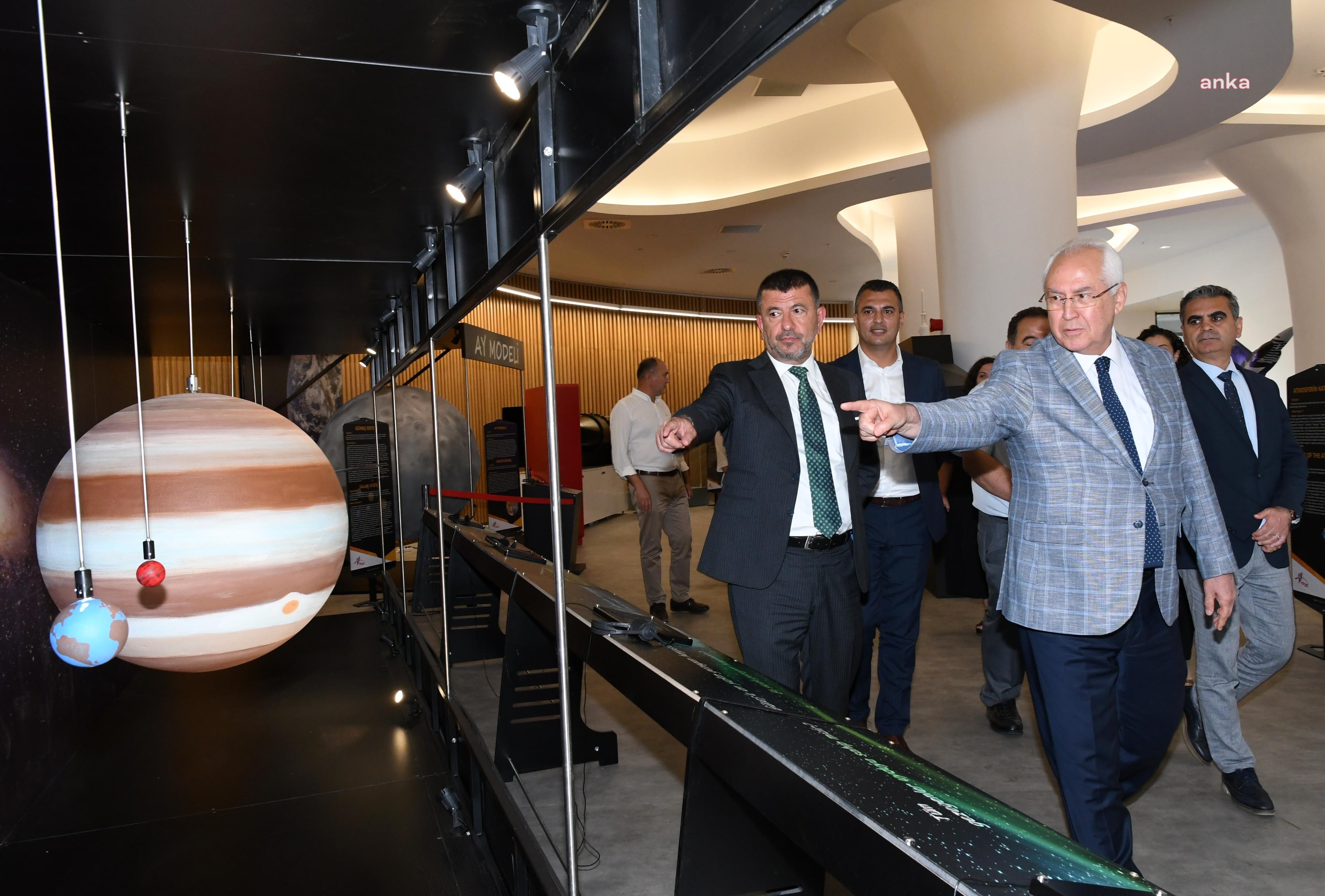 CHP HEYETİ, KARABAĞLAR BELEDİYESİ'NİN PROJELERİNİ GEZDİ