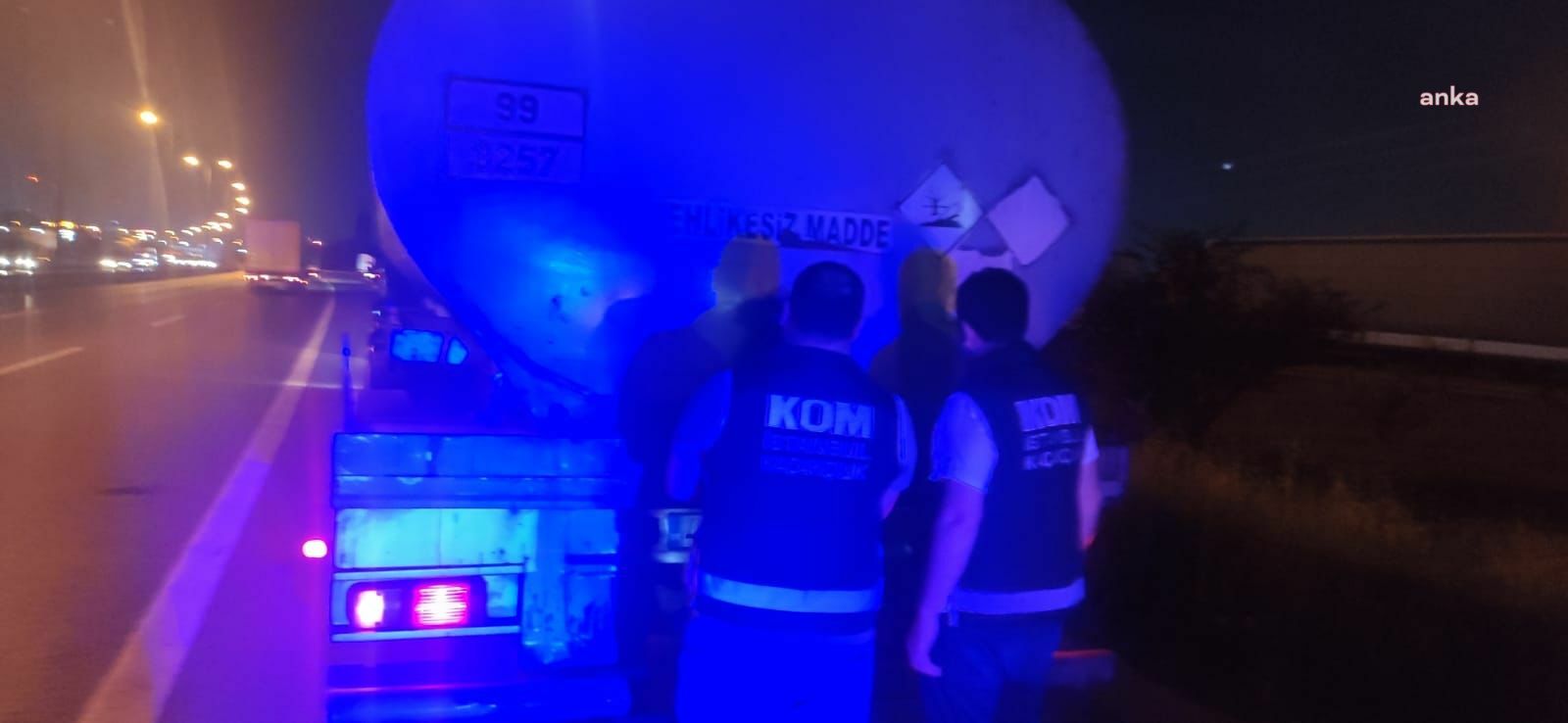 TUZLA'DA BİR TANKERİN DORSESİNDE 12 BİN LİTRE KAÇAK AKARYAKIT ELE GEÇİRİLDİ
