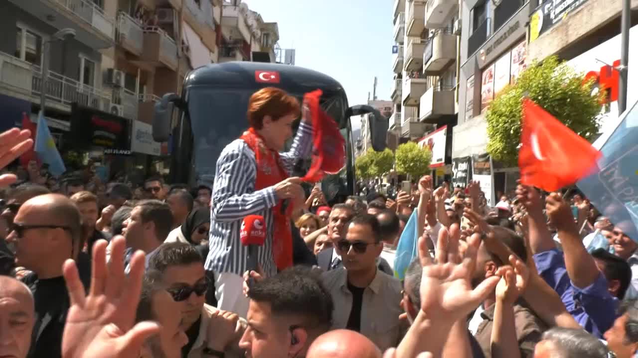 AKŞENER: DEVLET DEMEK, AÇINI DOYURMAK, ÇIPLAĞINI GİYDİRMEK DEMEK; SARAYLARDA YAN GELİP YATMAK DEMEK DEĞİL