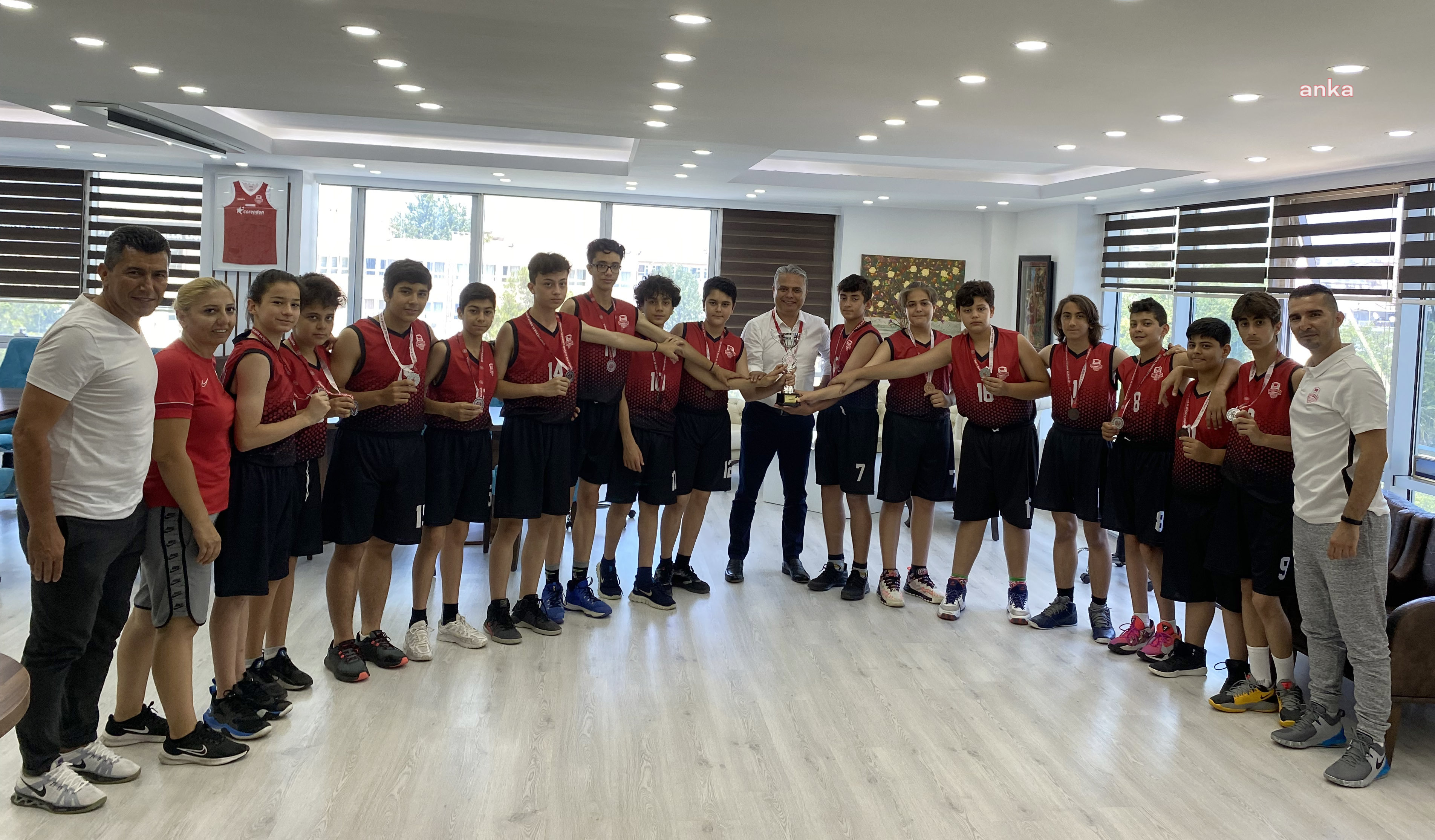 MURATPAŞA BELEDİYESPOR 13 YAŞ BASKETBOL TAKIMI LİGİ 2. TAMAMLADI