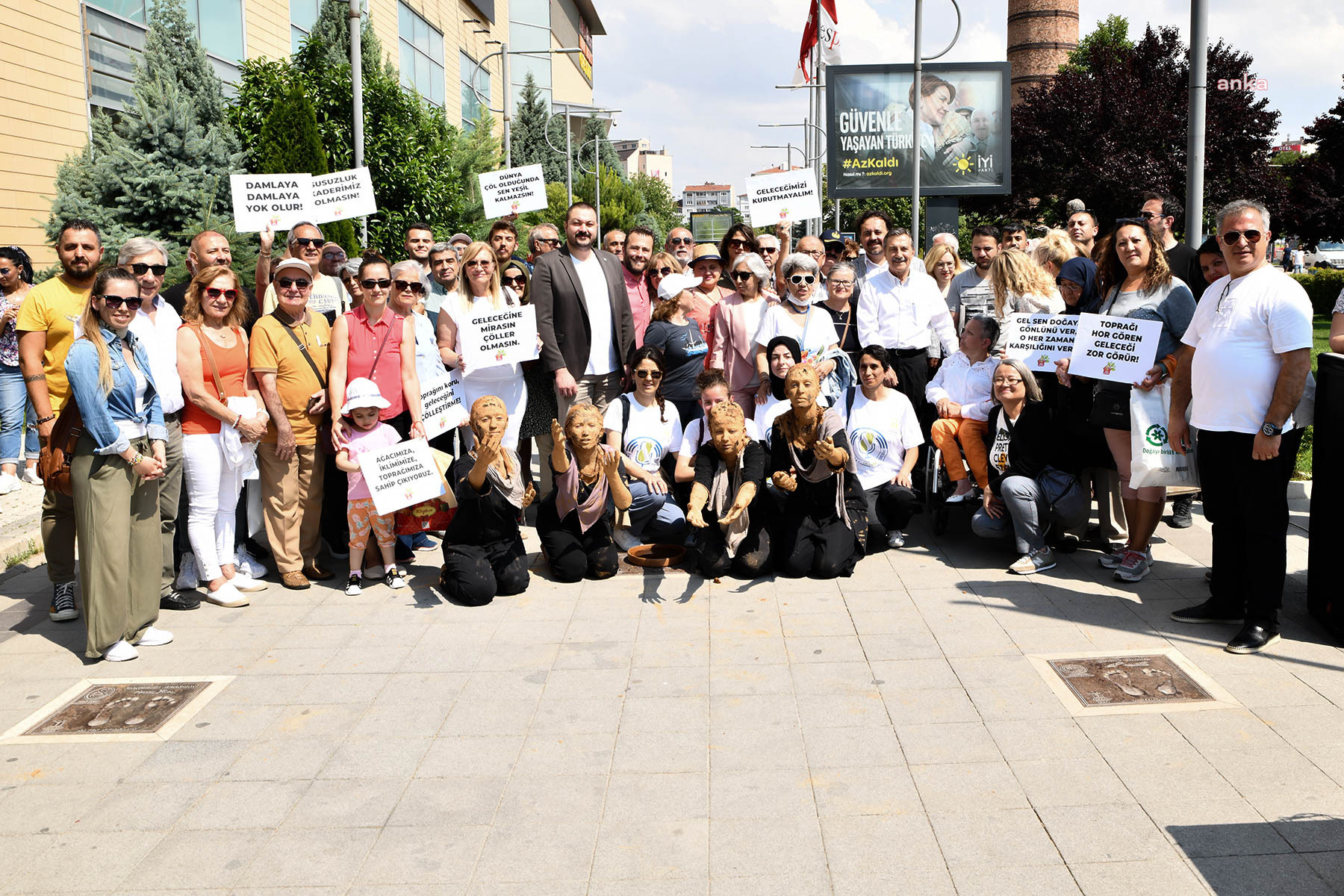 TEPEBAŞI’NDA ÇÖLLEŞME VE KURAKLIĞA DİKKAT ÇEKİLDİ