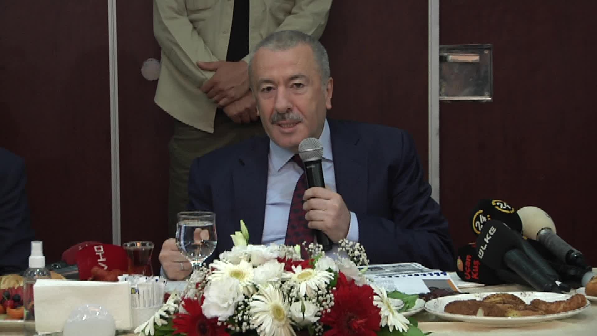 ÇALIŞKAN:  ÜZERİMİZE BİR DAMLA ÇAMUR SIÇRAMADAN TAMAMLADIK