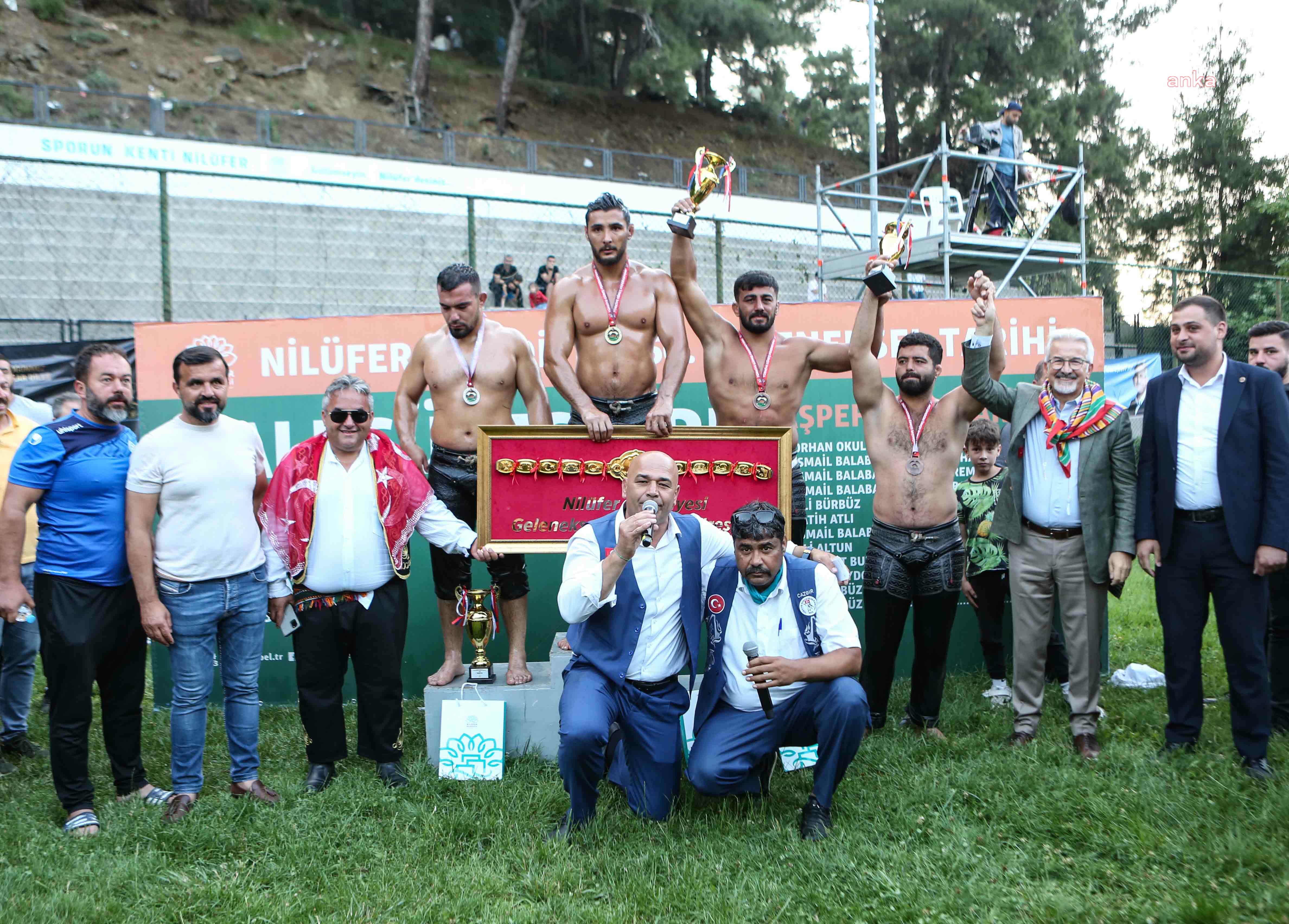 TARİHİ ÇALI YAĞLI GÜREŞLERİ’NİN 60. BAŞPEHLİVANI MUSTAFA TAŞ OLDU