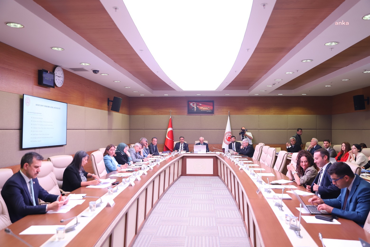TBMM YAŞLILARIN SORUNLARINI ARAŞTIRMA KOMİSYONU'NDA EMEKLİLİKTE PRİME TAKILAN  1 MİLYON KİŞİ GÜNDEME GELDİ