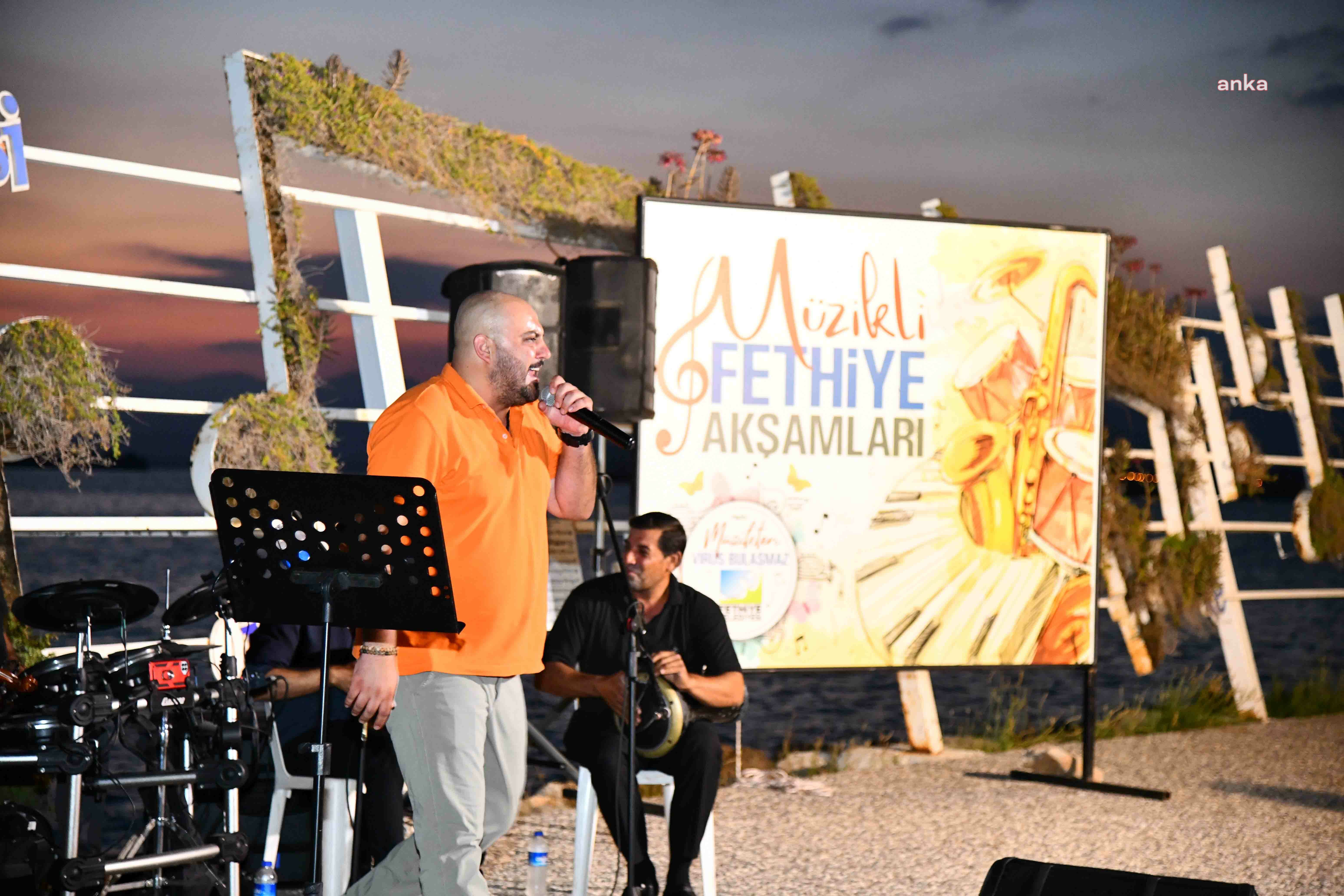 'MÜZİKLİ FETHİYE AKŞAMLARI' BAŞLADI