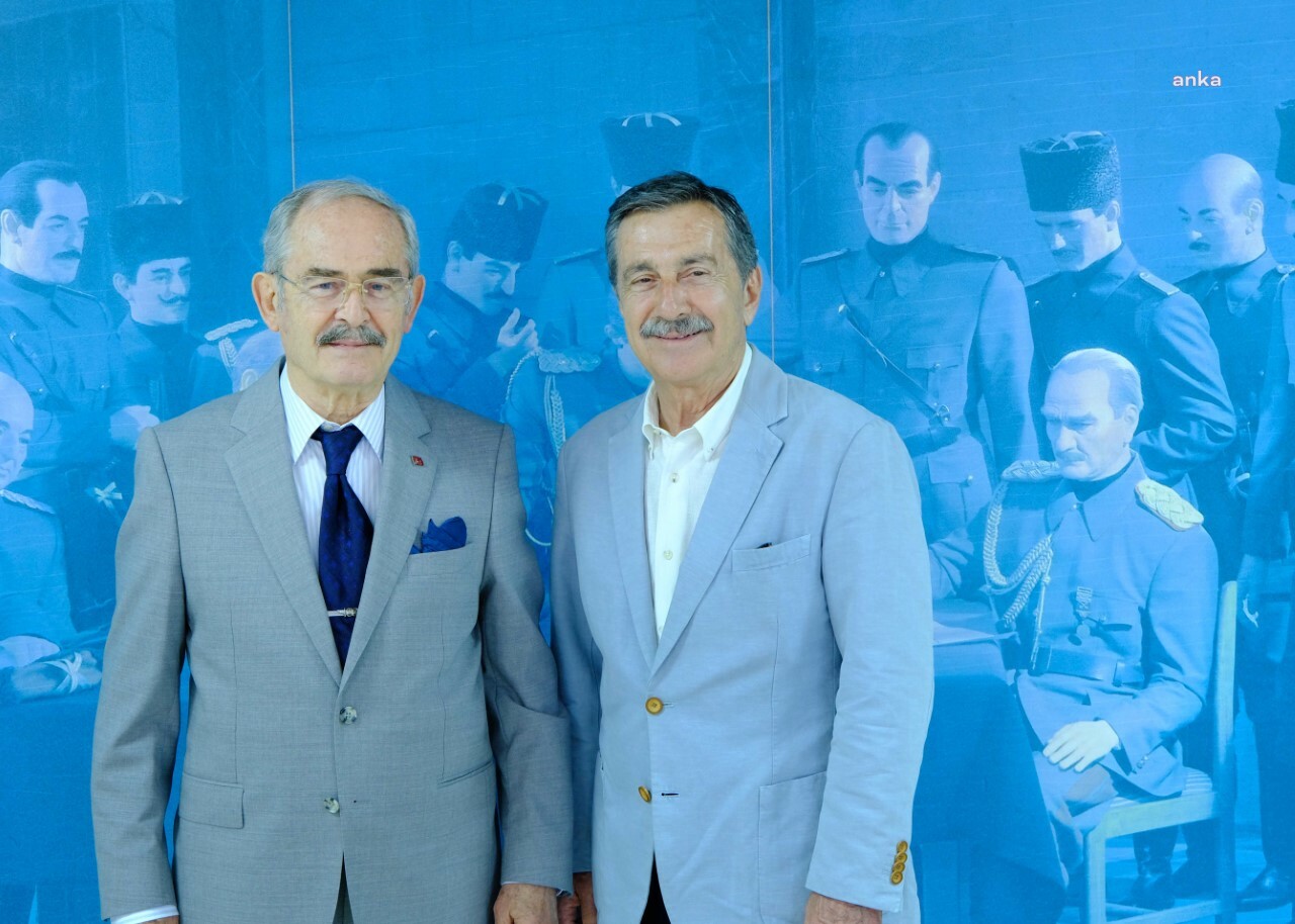 TEPEBAŞI BELEDİYESİ’NDEN YILMAZ BÜYÜKERŞEN’E TEŞEKKÜR ZİYARETİ