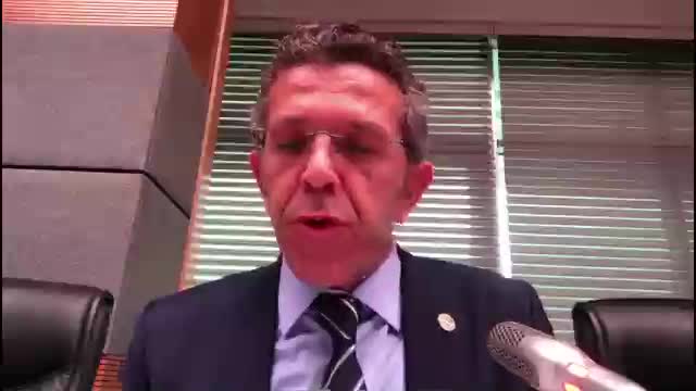 ÖZTÜRK: UÇAKLARDAN TOPLANAN ÜST GEÇİT PARASI, KEYFİ UÇAK KONFİGÜRASYONU YERİNE HAVACILIK ALTYAPISINDA HARCANAMAZ MIYDI?
