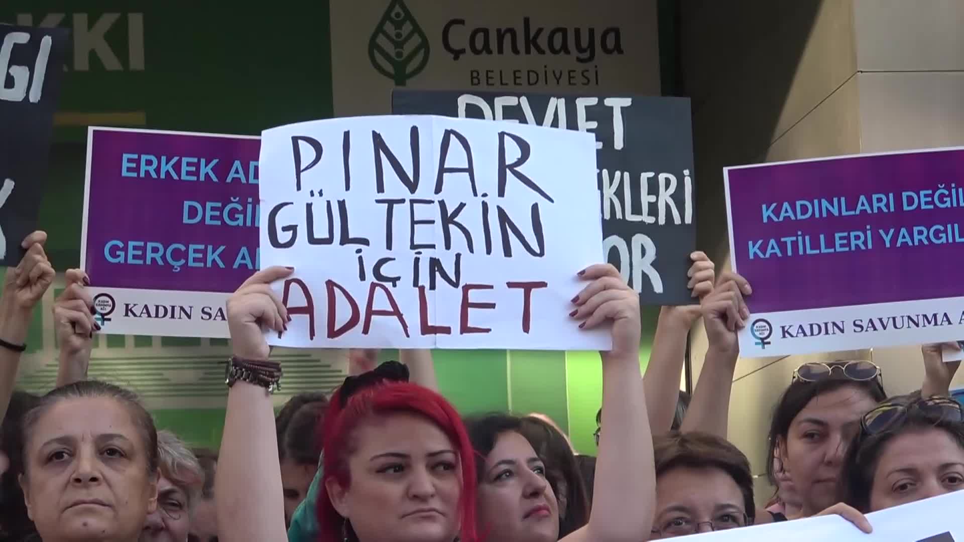 ANKARA'DA KADINLARIN PINAR GÜLTEKİN İSYANI: "6284'Ü ETKIN UYGULAMAYAN IKTIDAR KADIN CINAYETLERININ SORUMLUSUDUR"