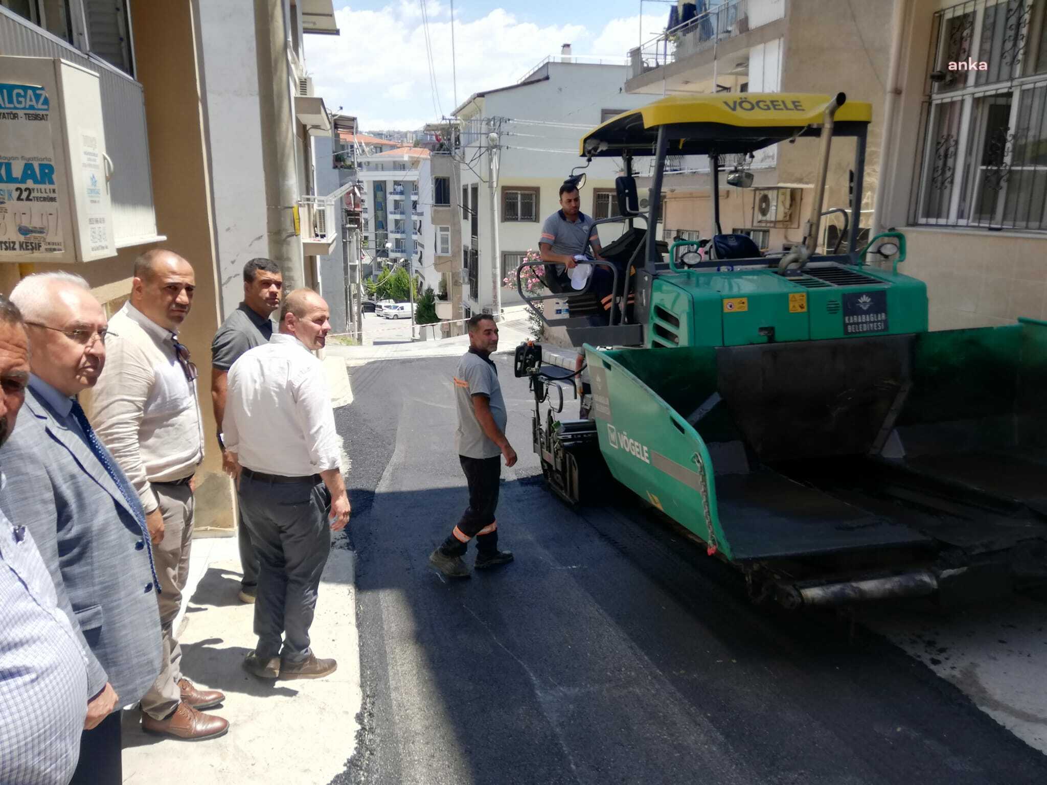KARABAĞLAR BELEDİYE BAŞKANI SELVİTOPU, YAPILAN ÇALIŞMALARI YERİNDE İNCELEDİ