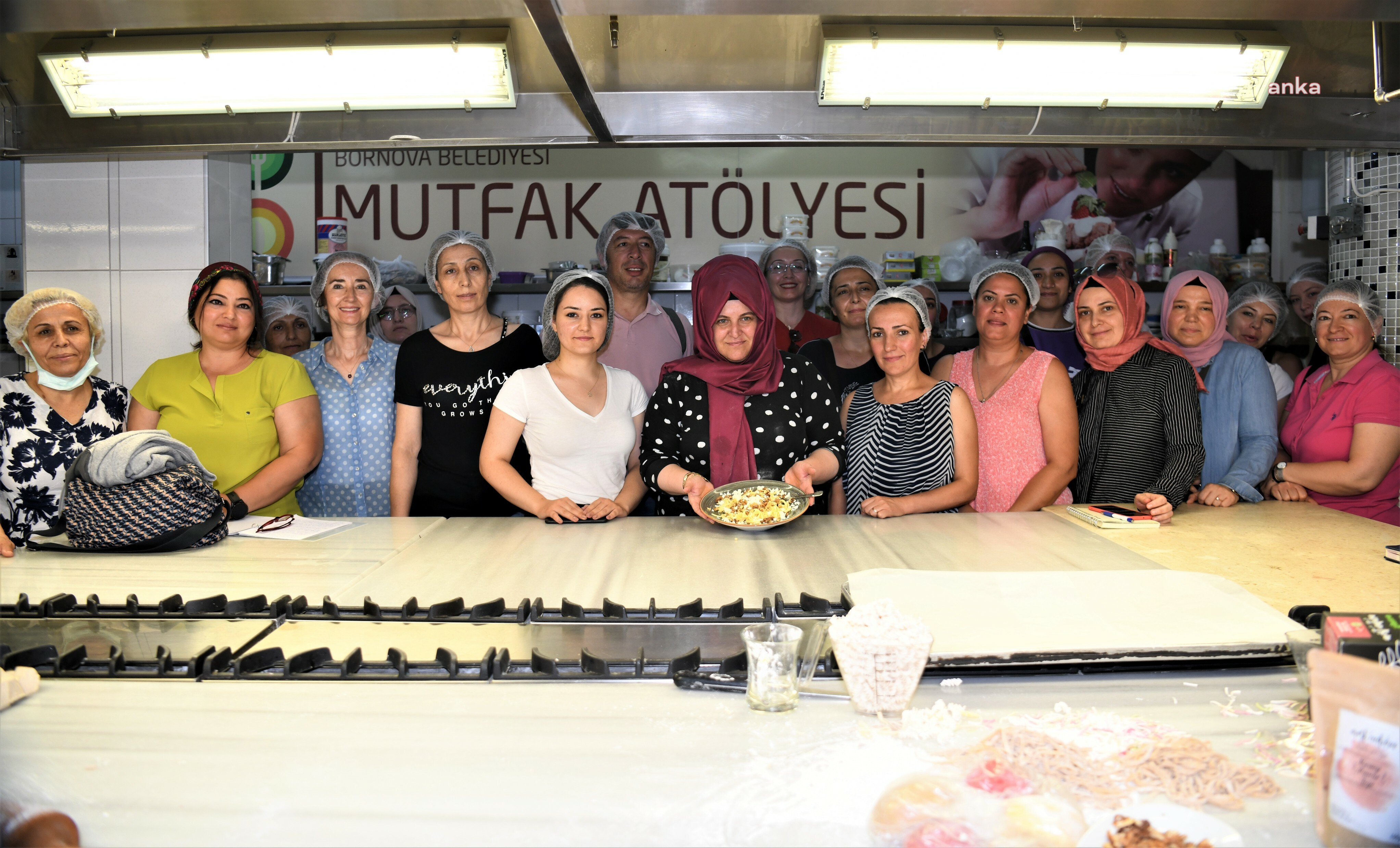 BORNOVA'DA SAĞLIKLI MUTFAK ATÖLYESİ
