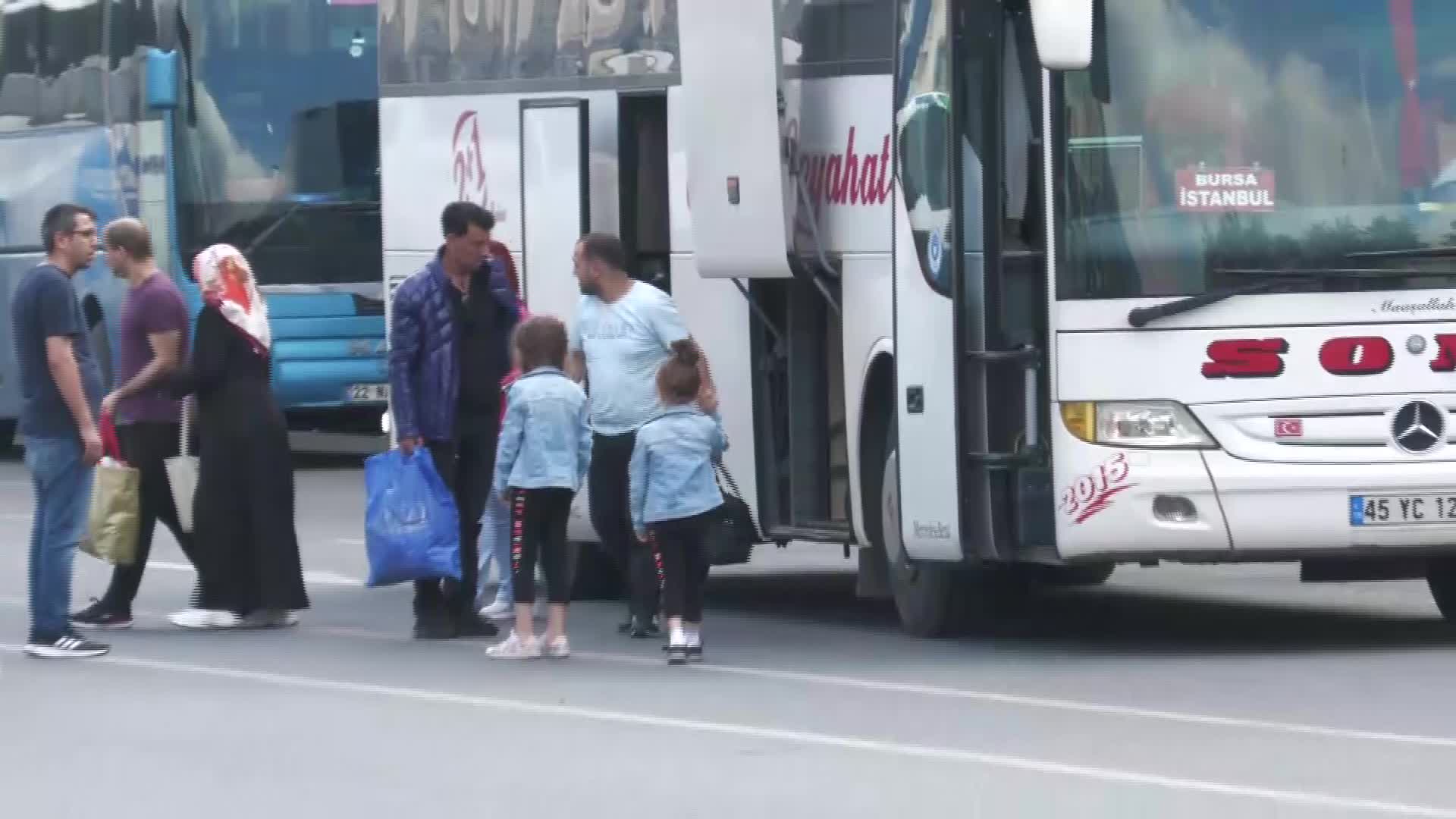 TÜM OTOBÜSÇÜLER FEDERASYONU BAŞKANI YILDIRIM: ZORUNLU 3. KÖPRÜ KULLANIMIYLA YILDA 35 BİN TON AKARYAKIT BOŞA HARCANIYOR