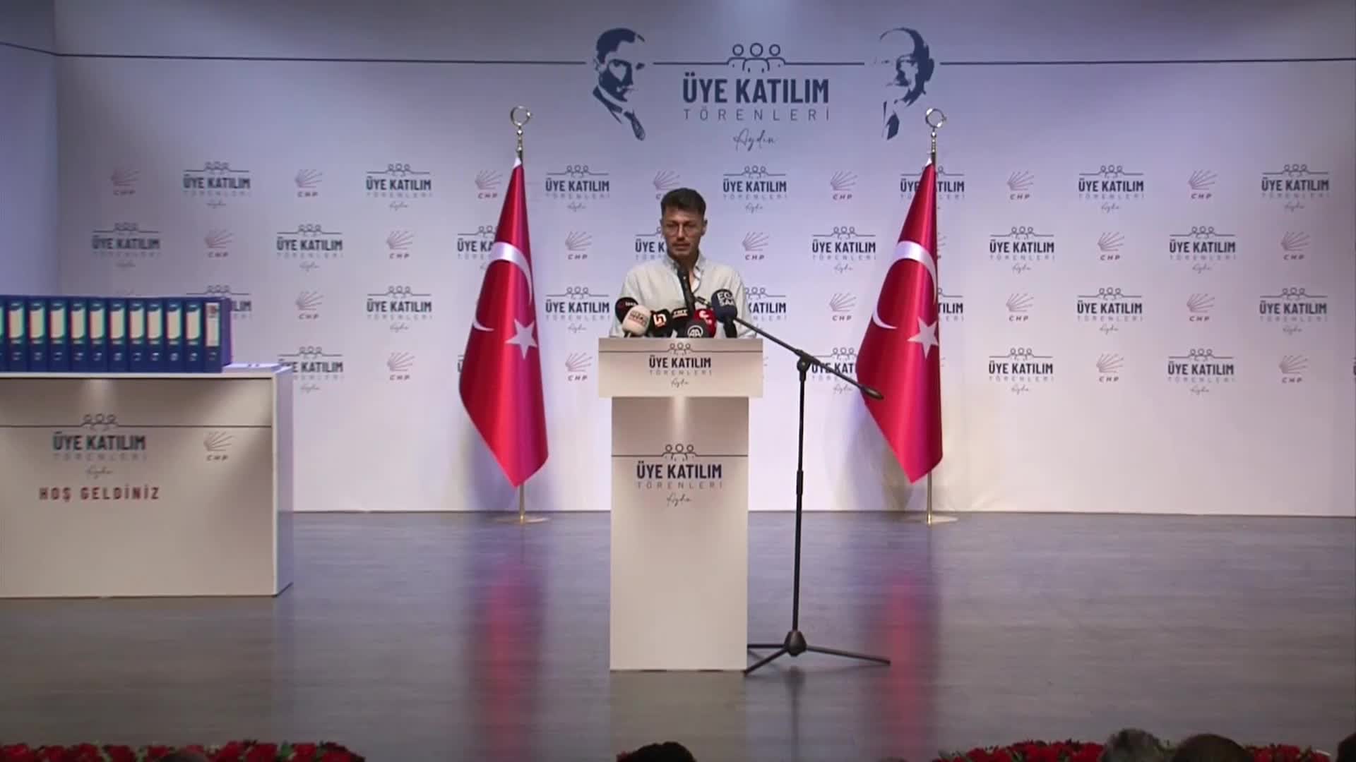 AYDIN'DA 1211 KİŞİ CHP ROZETİ TAKTI. İL BAŞKANI ALİ ÇANKIR: "VAKİT MİLLETİN LOKMASINA GÖZ DİKENLERE KARŞI MİLLETİN SESİ VAKTİDİR"