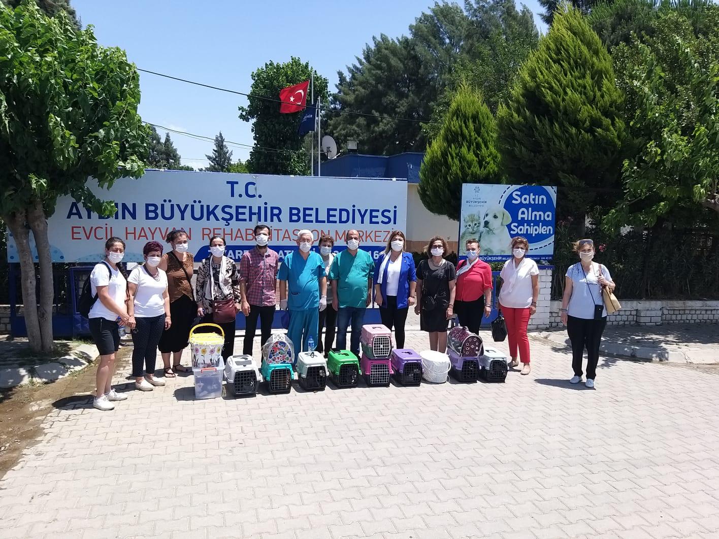 CAN DOSTLARIN BAKIMLARI AYDIN BÜYÜKŞEHİR BELEDİYESİ'NİN BARINAĞINDA YAPILDI