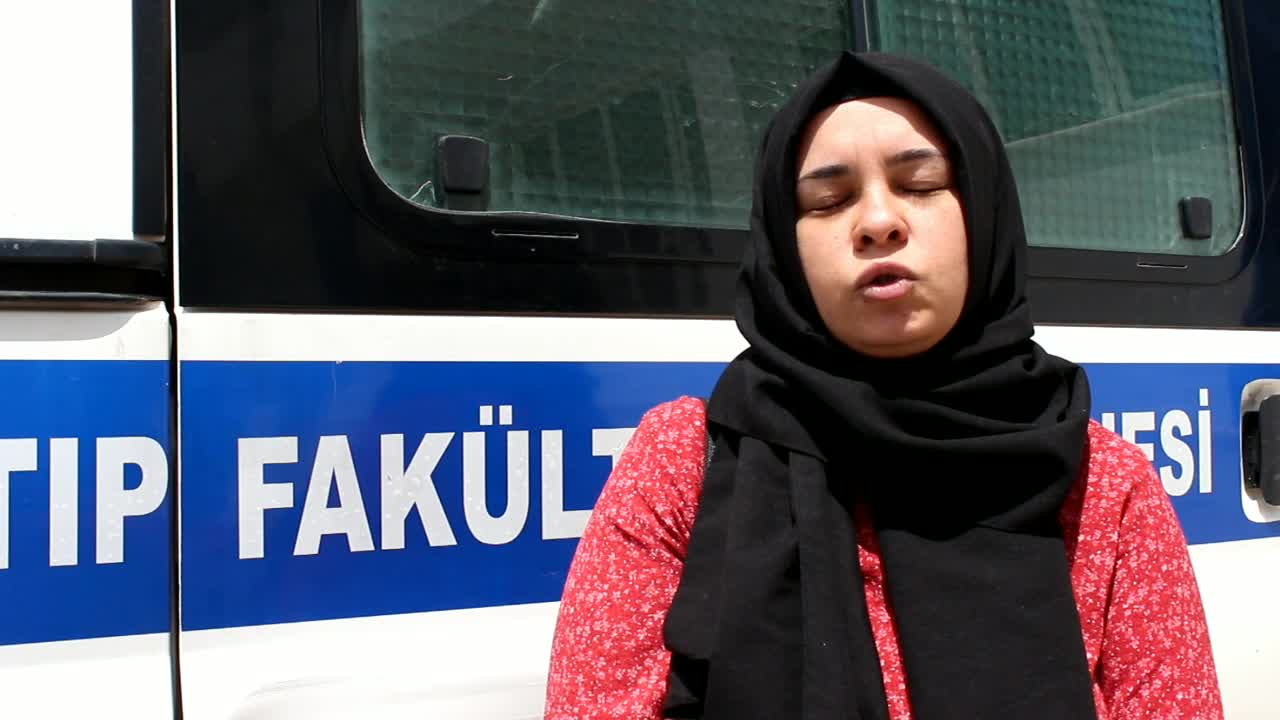 KONYA’DA OĞLUNUN SURİYELİLERİN SALDIRISINA UĞRADIĞINI İLERİ SÜREN ANNE: "ÇOCUĞUMU KAPININ ÖNÜNE ÇIKARAMAZ HALE GELDİM, BUNA BİR DUR DEYİN"