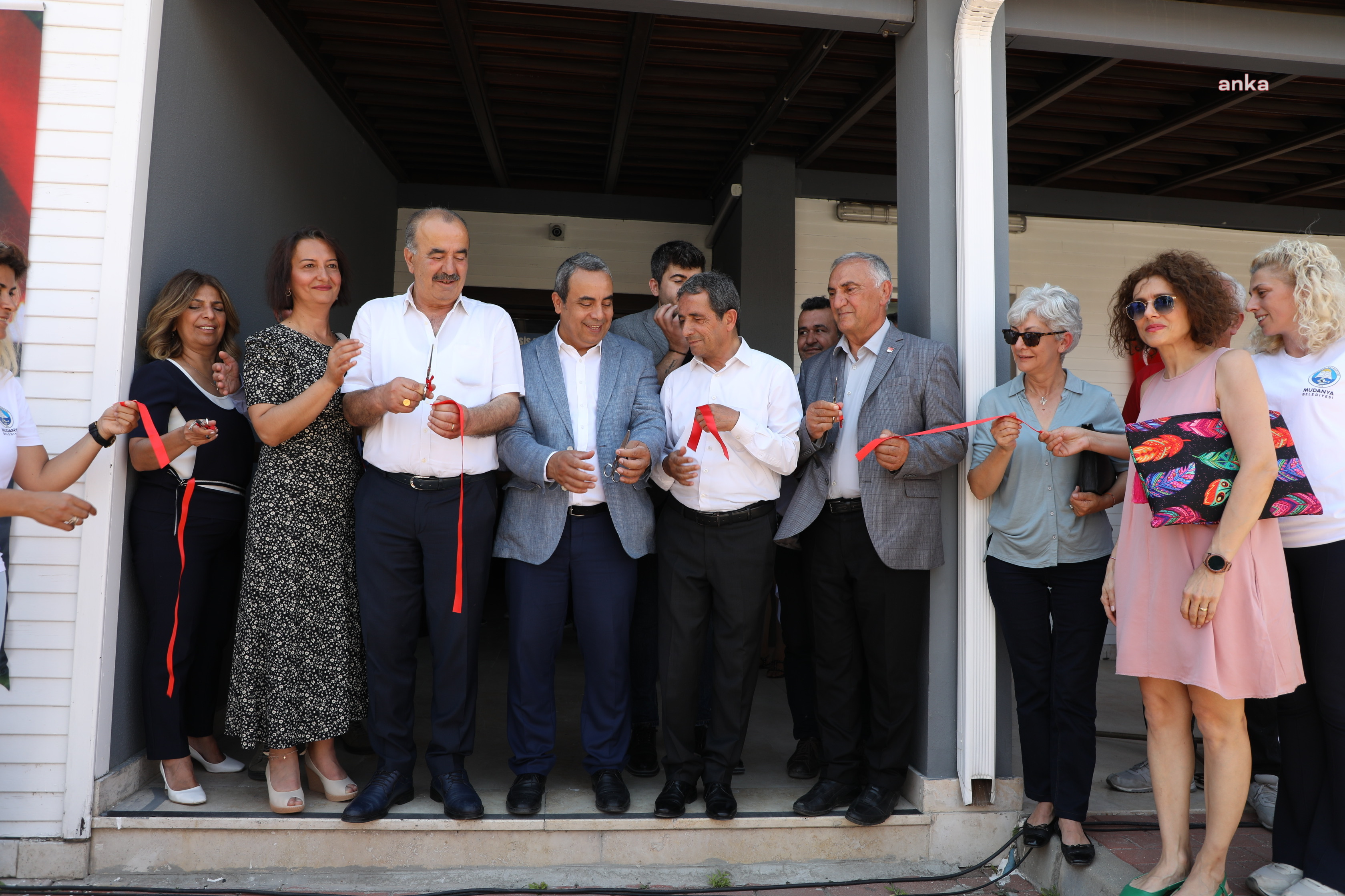 MUDANYA BELEDİYESİ YÜZME HAVUZU AÇILDI