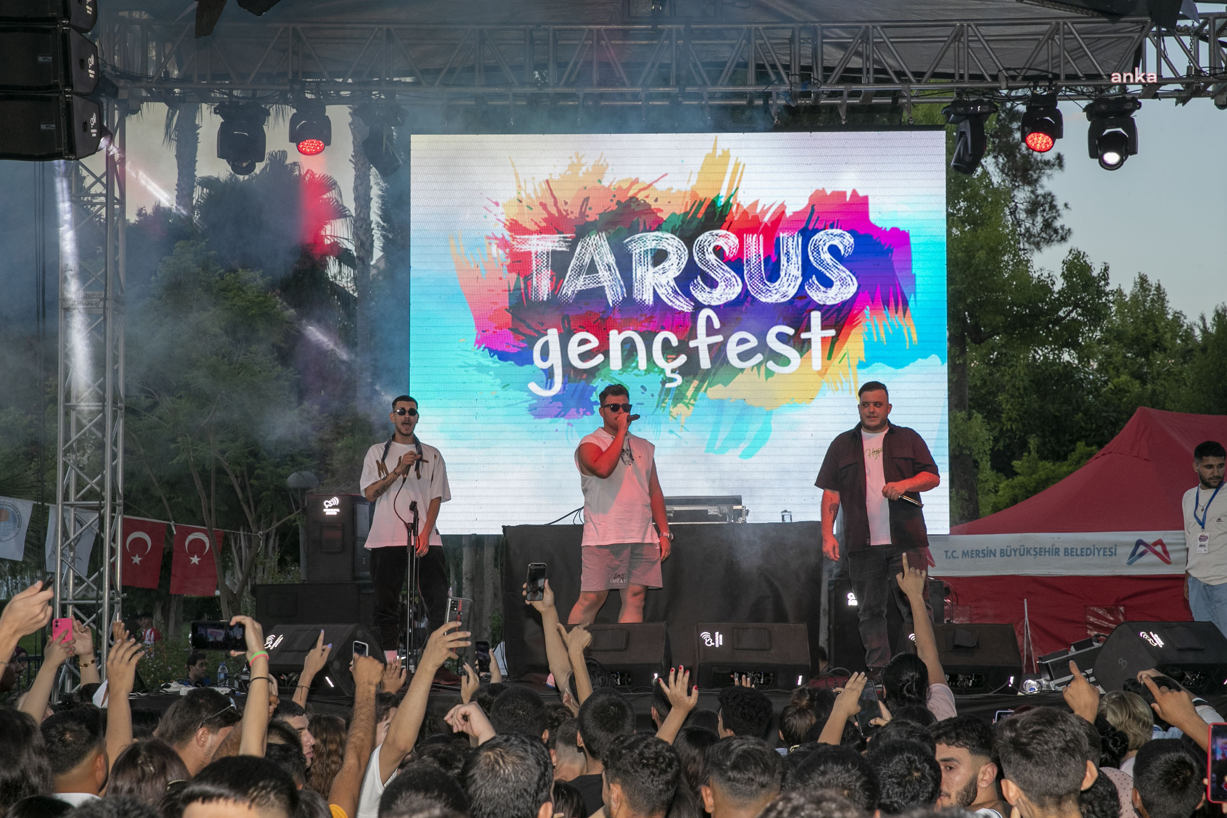 MERSİN’DE ‘GENÇ FEST’ RÜZGARI