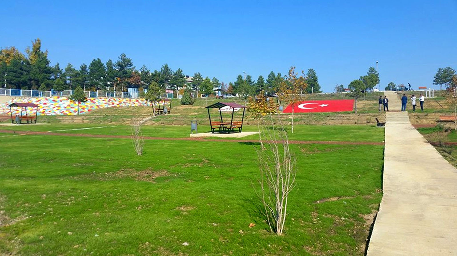 SEYDİŞEHİR’DE PARK VE BAHÇELER YENİLENİYOR