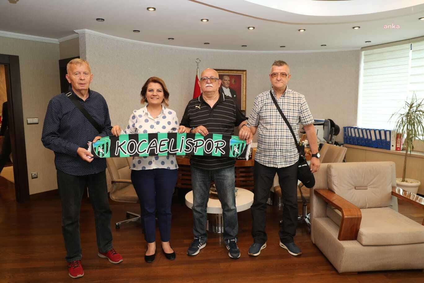 KOCAELİSPOR’UN ESKİ FUTBOLCULARI KAPLAN HÜRRİYET’İ ZİYARET ETTİ