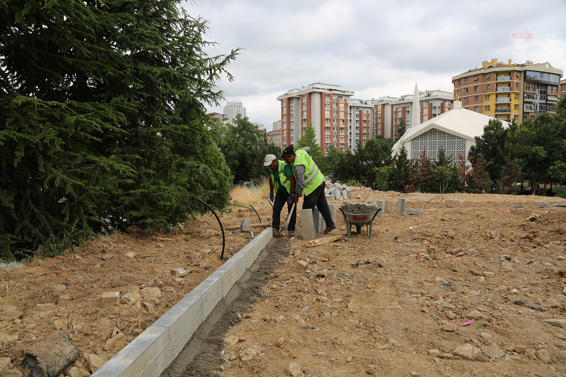 ATAŞEHİR BELEDİYESİ'NDEN YENİ PARK ÇALIŞMASI
