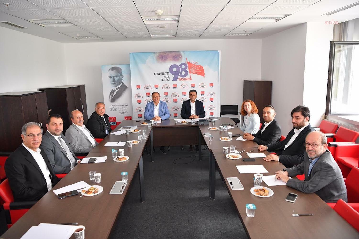 KATILIMCI DEMOKRASİYİ GÜÇLENDİRMEK AMACIYLA CHP KENT KONSEYLERİ MASASI KURULDU