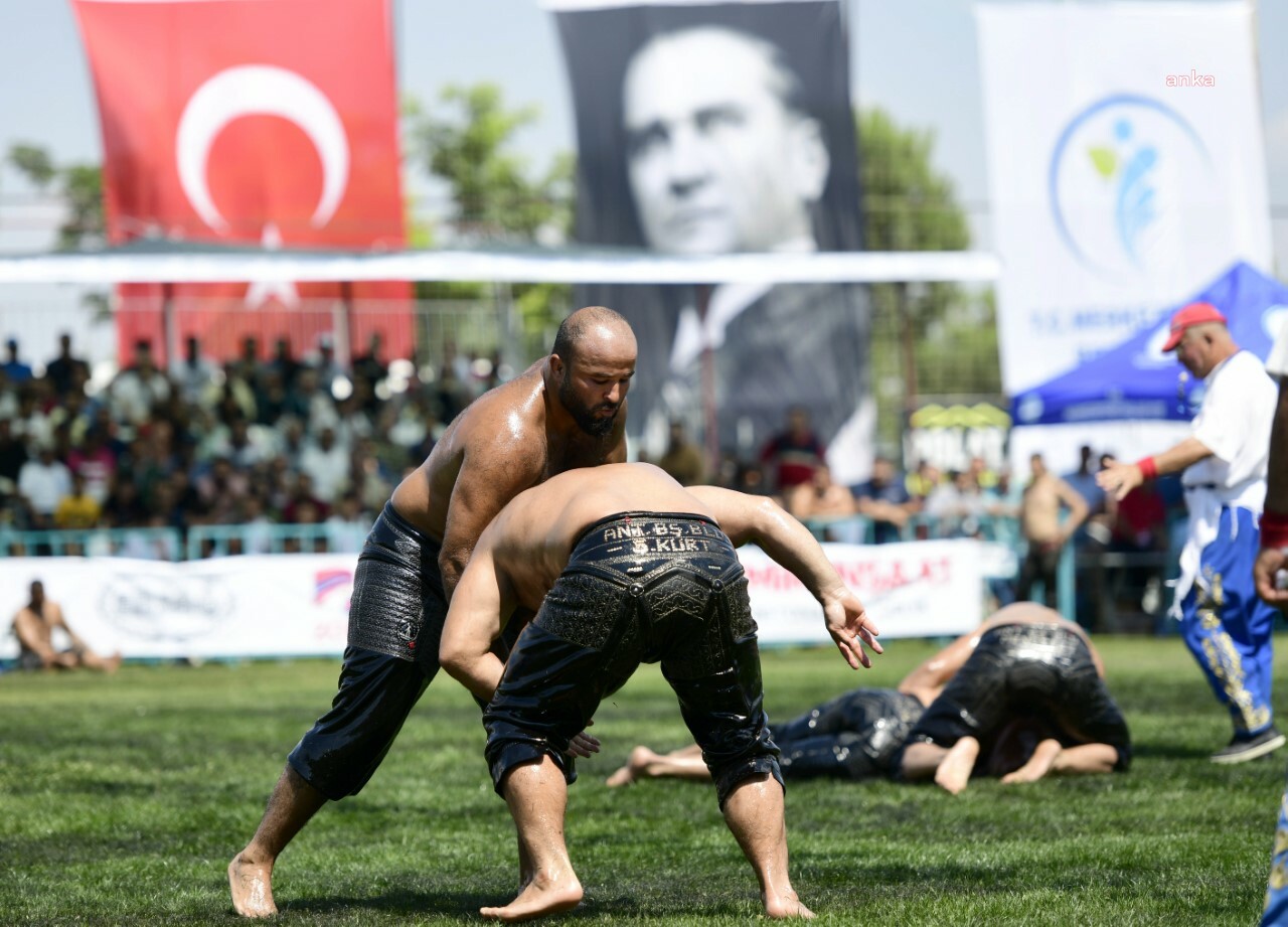 MURATPAŞA BELEDİYESİ’NİN BAŞPEHLİVANI OKULU’NUN GÖZÜ ALTIN KEMERDE