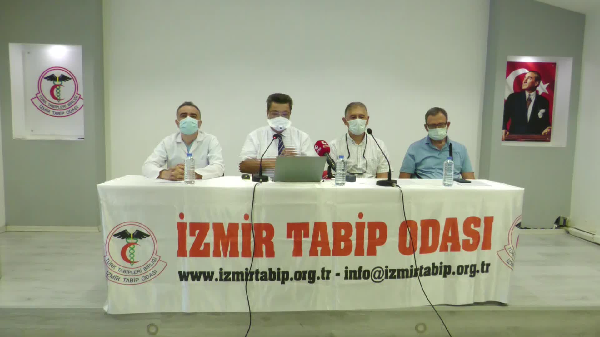 İZMİR TABİP ODASI'NDAN PANDEMİ UYARISI: "SALGIN SONA ERMEDİ, TATİLDE 5-11 YAŞ GRUBU AŞILANSIN"