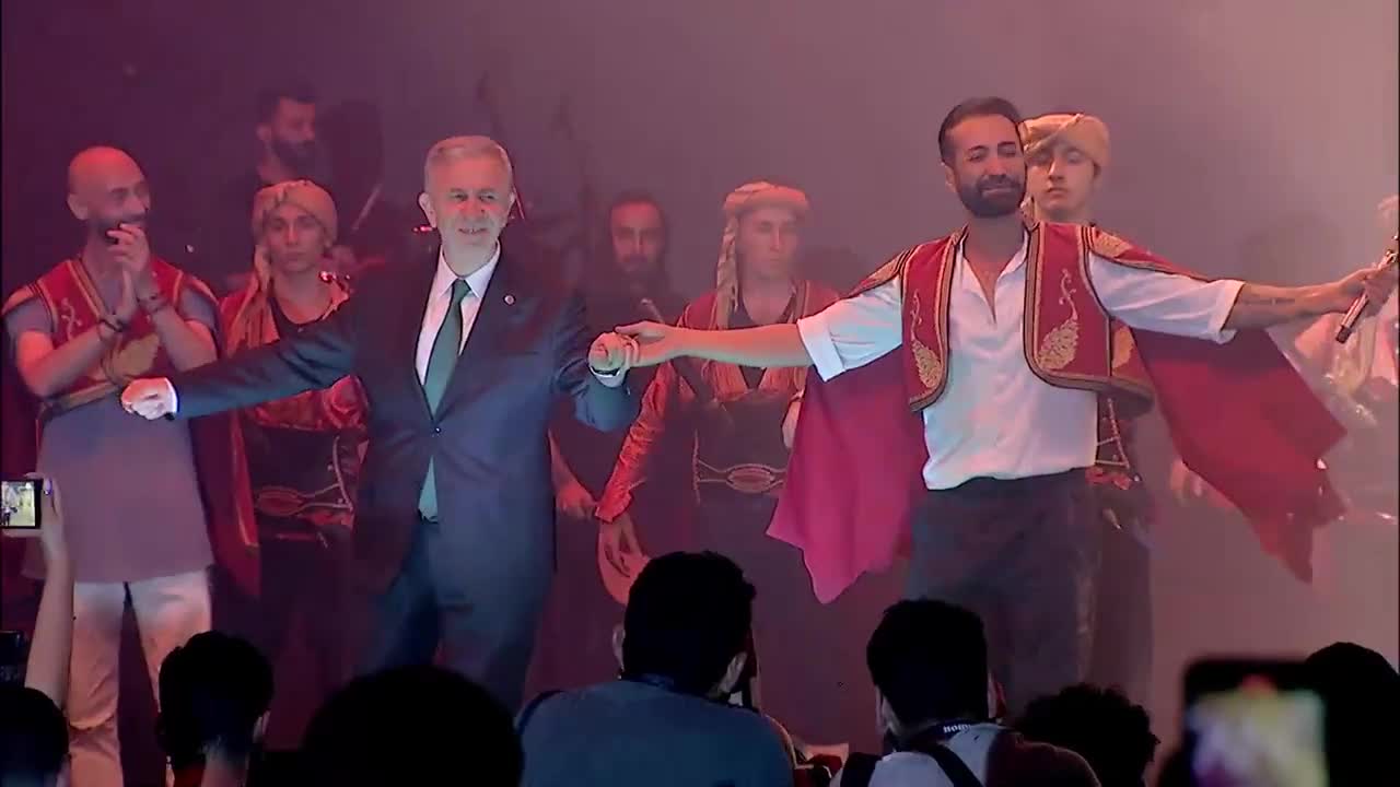 MANSUR YAVAŞ, TAN TAŞÇI İLE 'HÜDAYDA' OYNADI