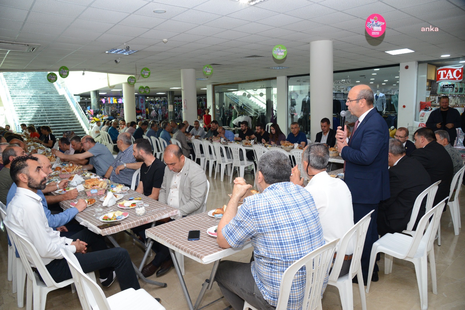 SELAHATTİN EKİCİOĞLU, YERALTI ÇARŞISI ESNAFIYLA KAHVALTIDA BULUŞTU