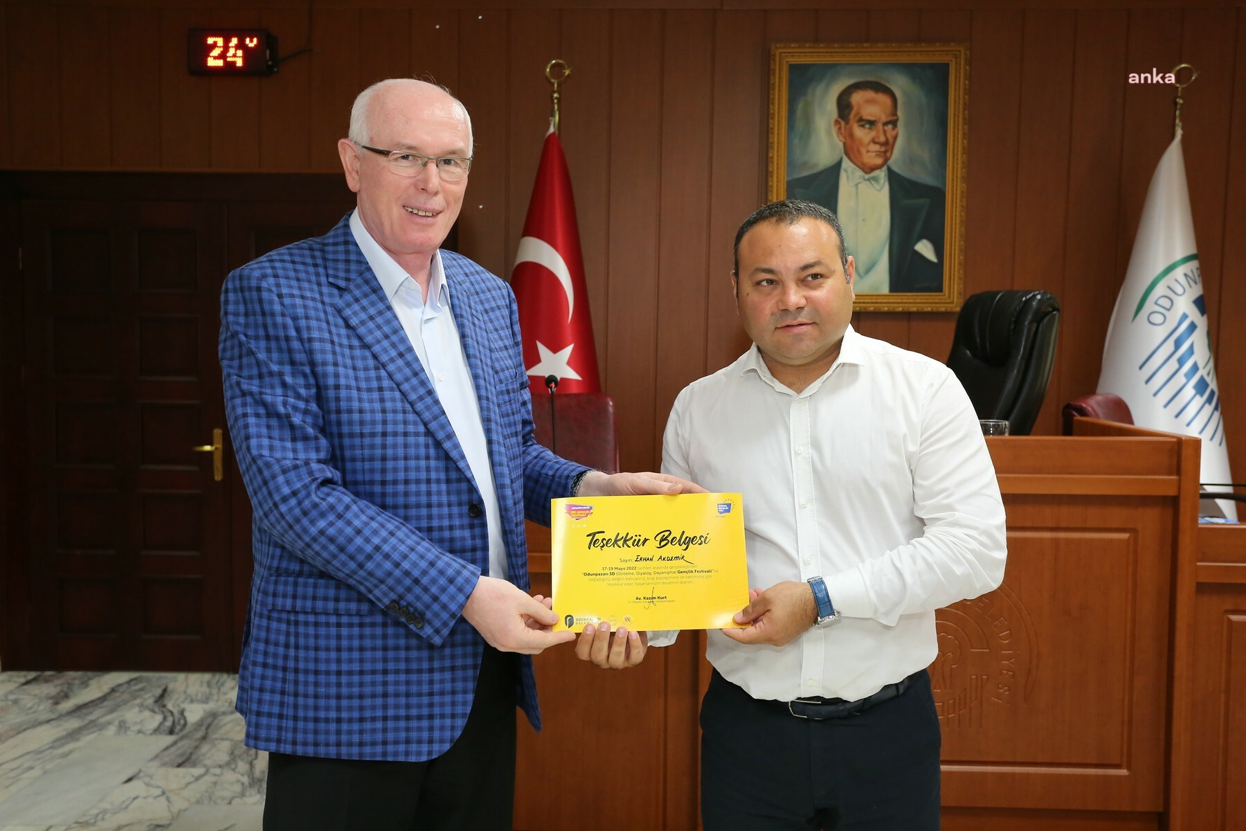 3D GENÇLİK FESTİVALİ SONUÇ RAPORU, ODUNPAZARI BELEDİYE BAŞKANI KURT’A SUNULDU