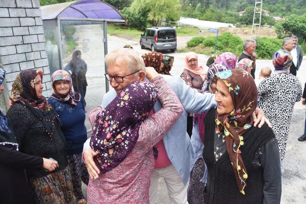 KDZ. EREĞLİ BELEDİYE BAŞKANI POSBIYIK, SEL BÖLGESİNİ GEZEREK YURTTAŞLARI DİNLEDİ