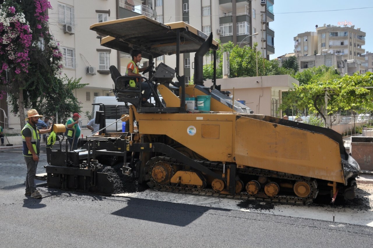 ÇUKUROVA’DA ASFALT ÇALIŞMALARI DEVAM EDİYOR