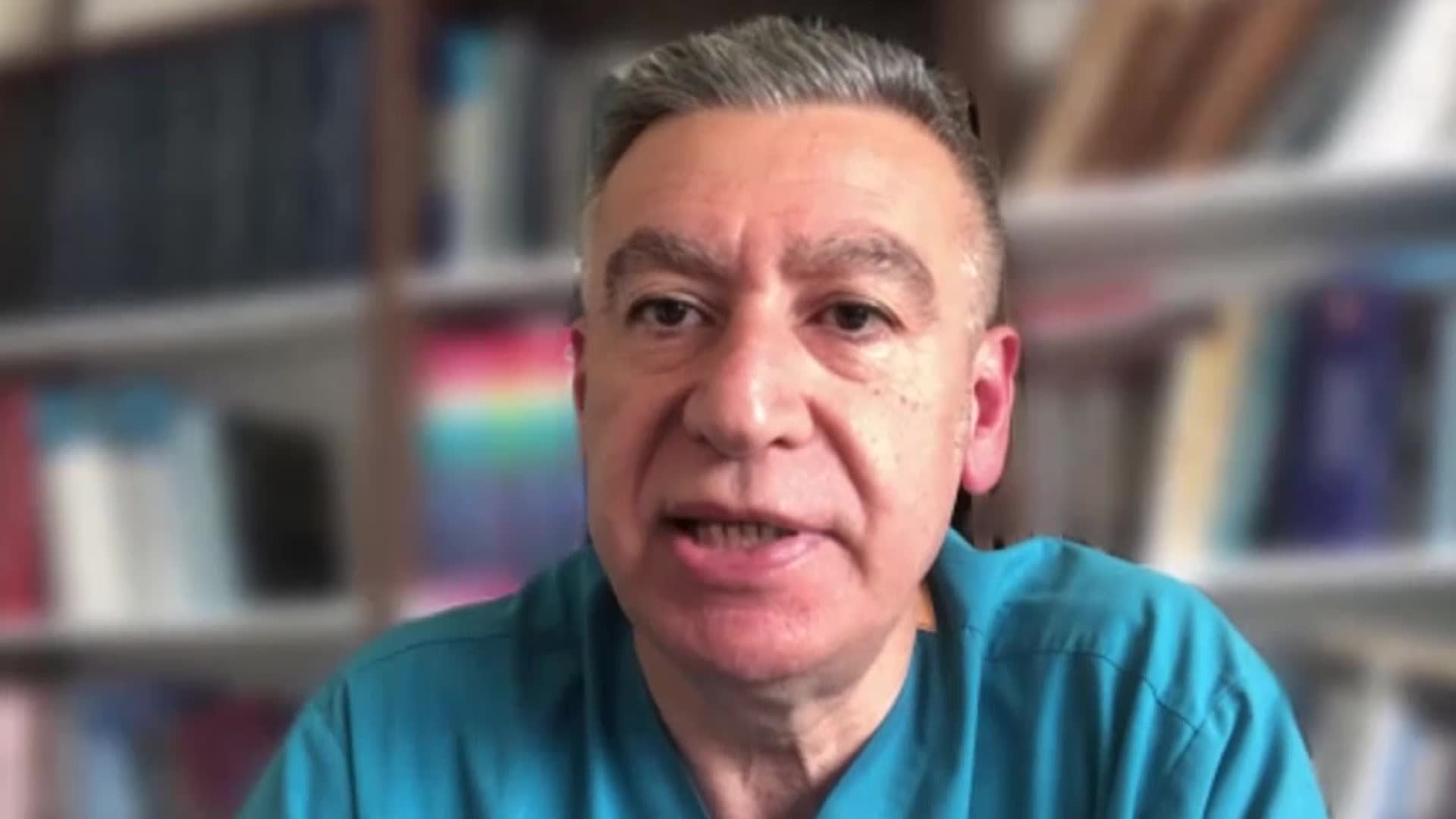 TTB II. BAŞKANI DR. ÖKTEN’DEN, GENÇ DOKTORLARA DESTEK: “HEKİMLİK MESLEĞİNİN ONURUNU TEKRARDAN YÜCELTTİLER”
