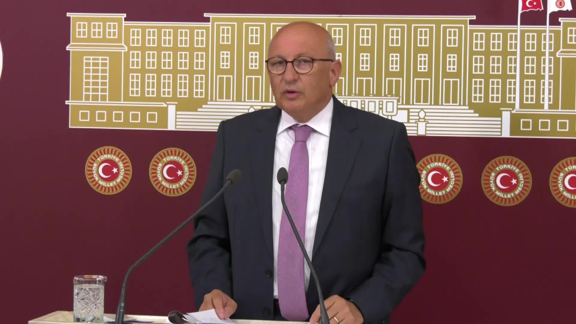 ÇAKIRÖZER'DEN 'ÜÇLÜ MUTABAKAT' TEPKİSİ: "DİPLOMATİK BİR ZAFER ASLA DEĞİLDİR"