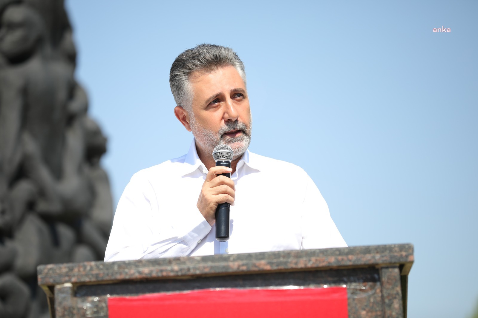‘MADIMAK KATLİAMI’NDA HAYATINI KAYBEDEN AYDINLAR VE SANATÇILAR, BAYRAKLI’DA ANILDI