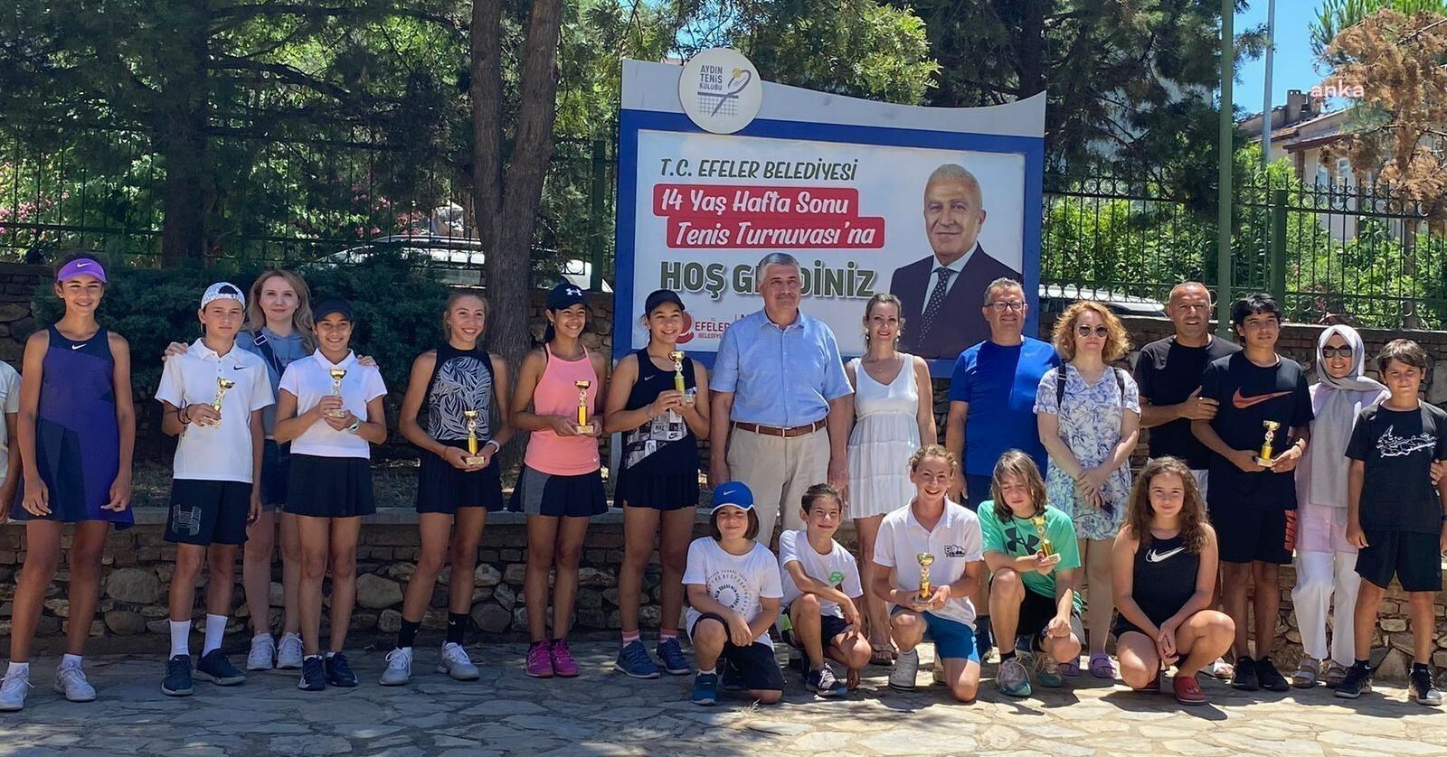 EFELER BELEDİYESİ TENİS TURNUVASI’NDA ÖDÜLLER SAHİPLERİNİ BULDU