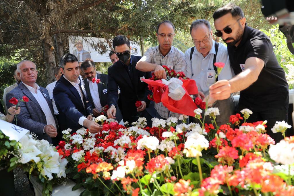 ESKİ BAKAN MOĞULTAY, VEFATININ 5’NCİ YILINDA MEZARI BAŞINDA ANILDI