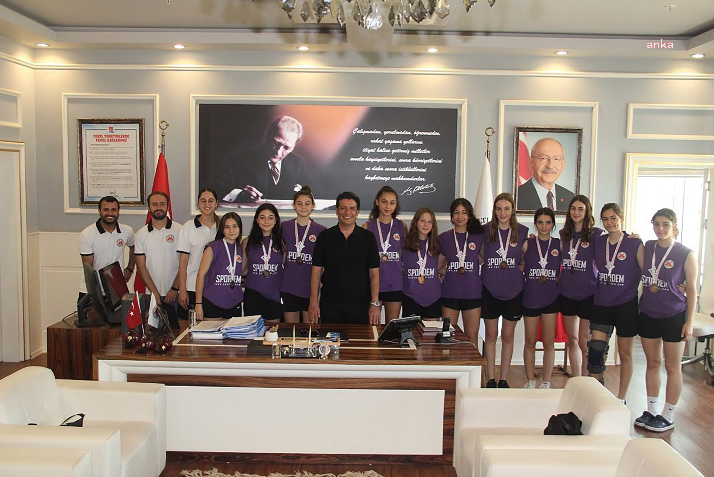 DÖŞEMEALTI BELEDİYESİ’NDEN SPORCULARA ÖDÜL